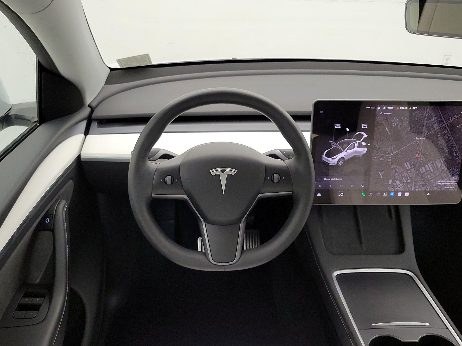 Thumbnail: 2023 Tesla Model Y - 10