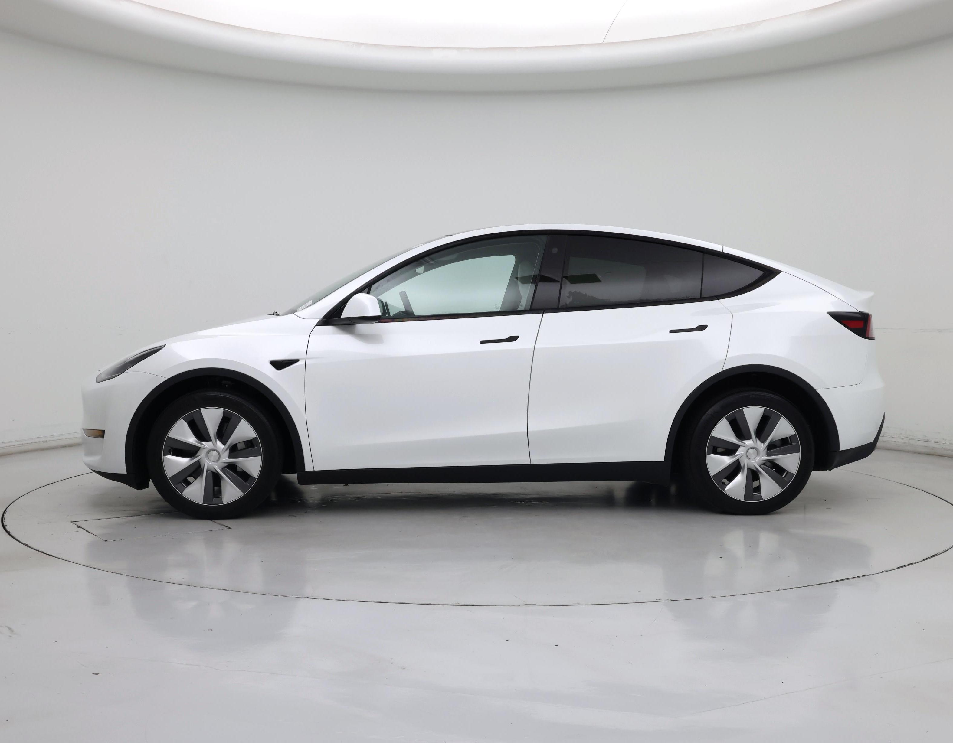 Thumbnail: 2023 Tesla Model Y - 3