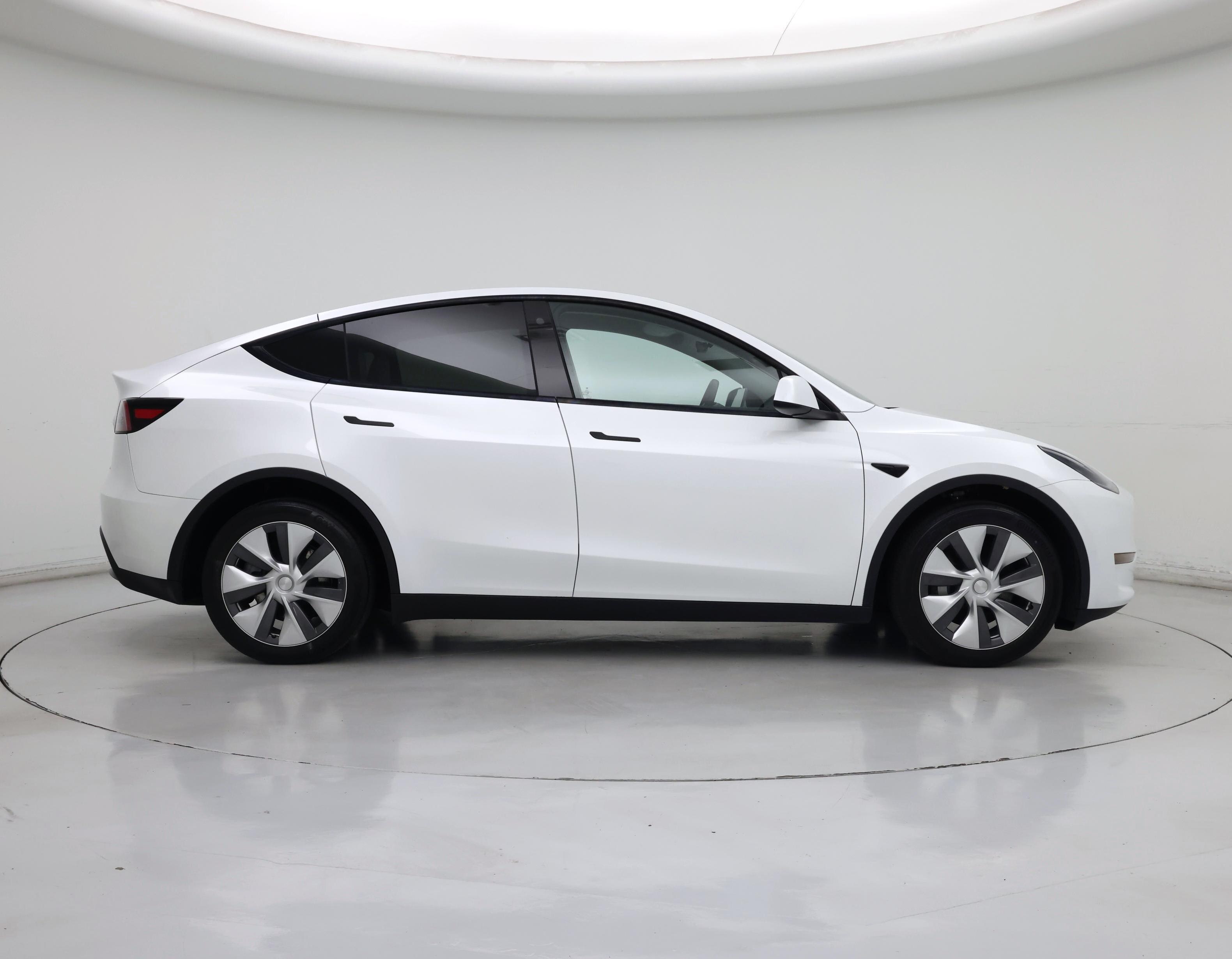 Thumbnail: 2023 Tesla Model Y - 7
