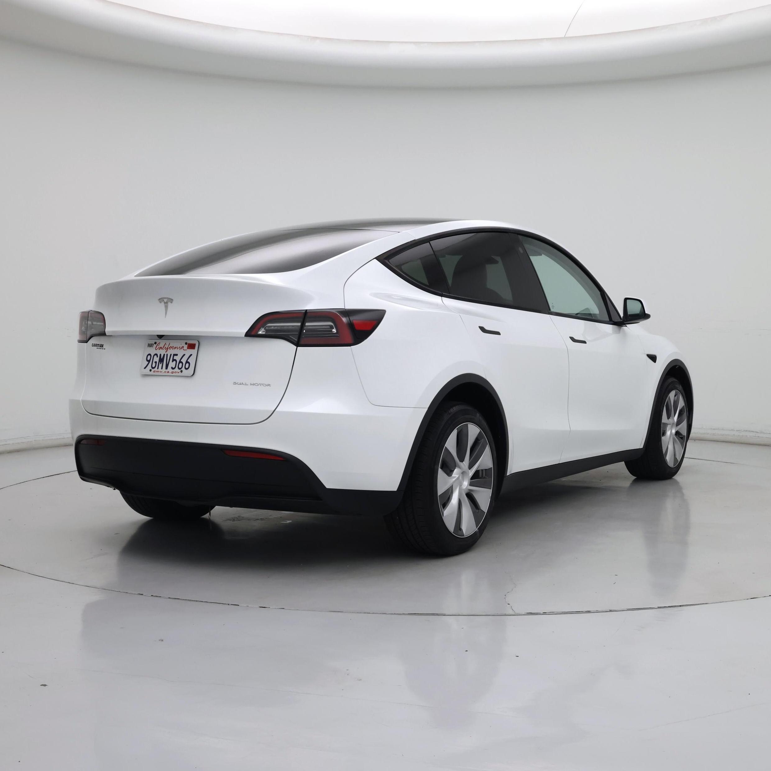 Thumbnail: 2023 Tesla Model Y - 8