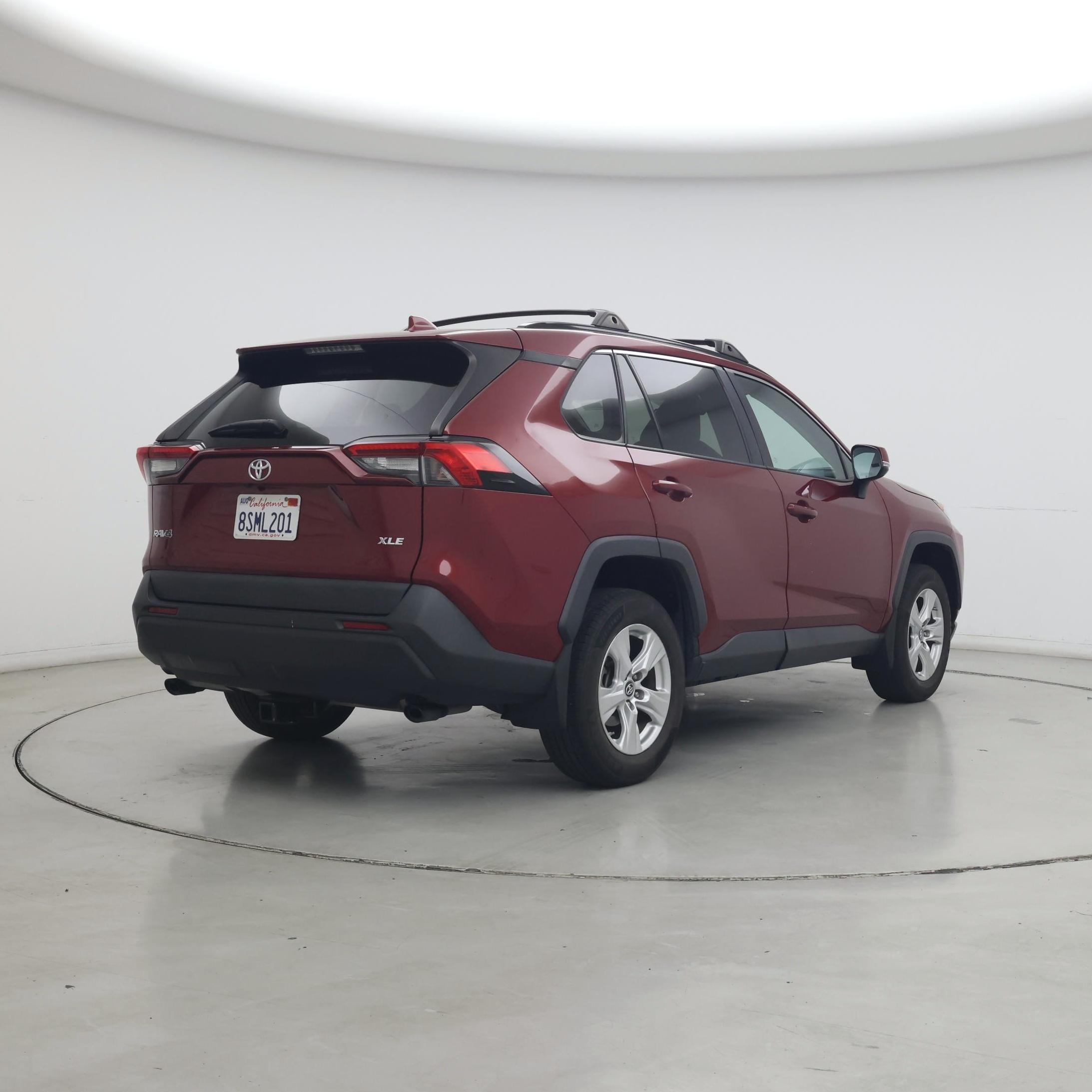 Thumbnail: 2020 Toyota RAV4 - 8