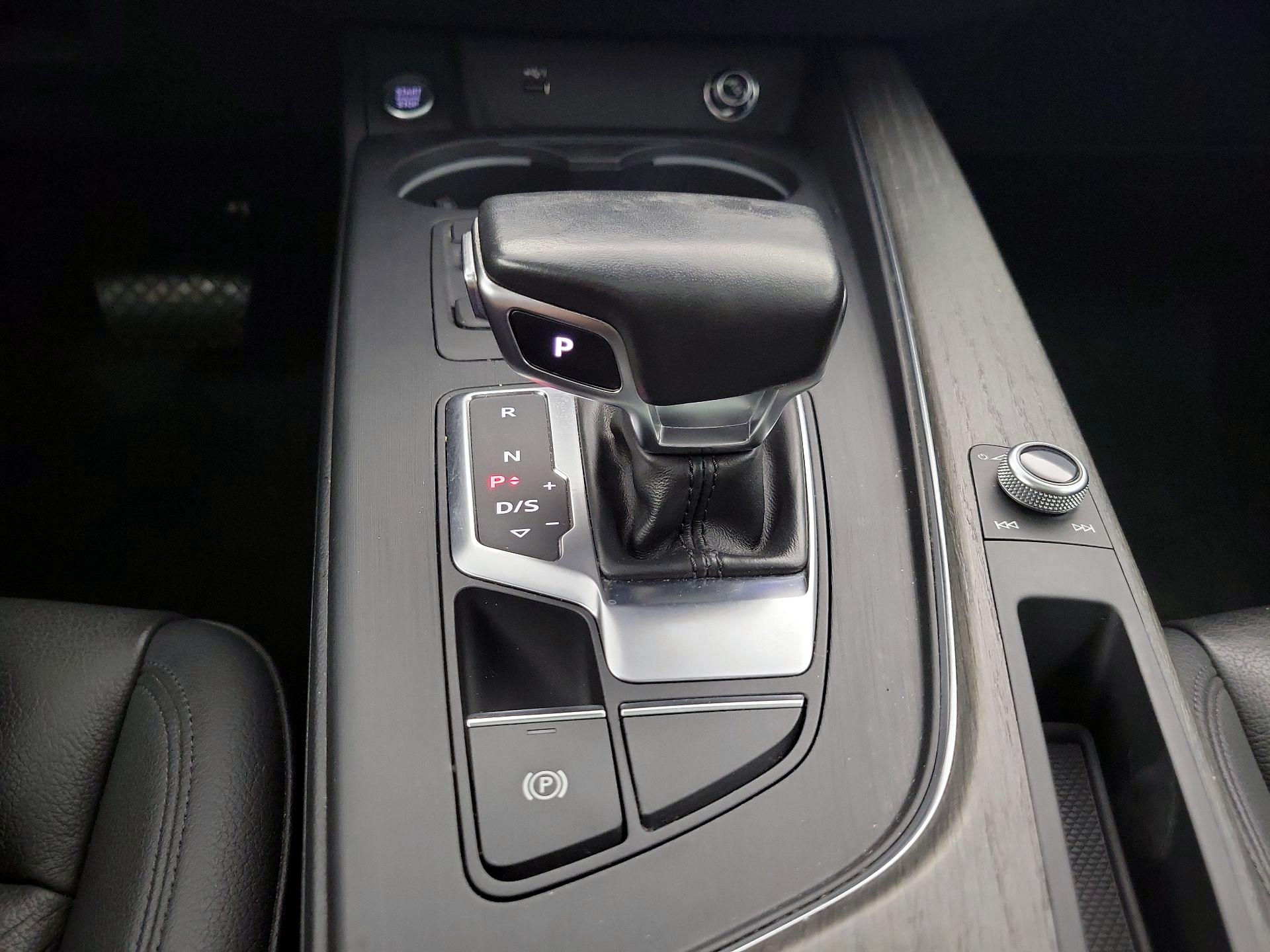 Thumbnail: 2019 Audi A4 - 17