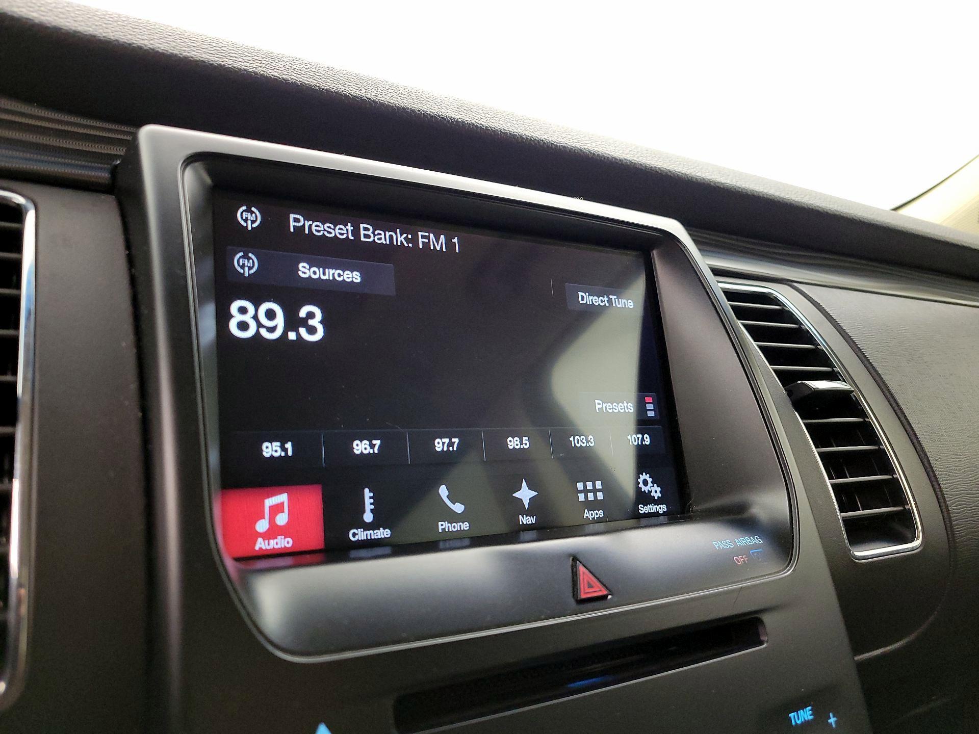 Thumbnail: 2018 Ford Flex - 16
