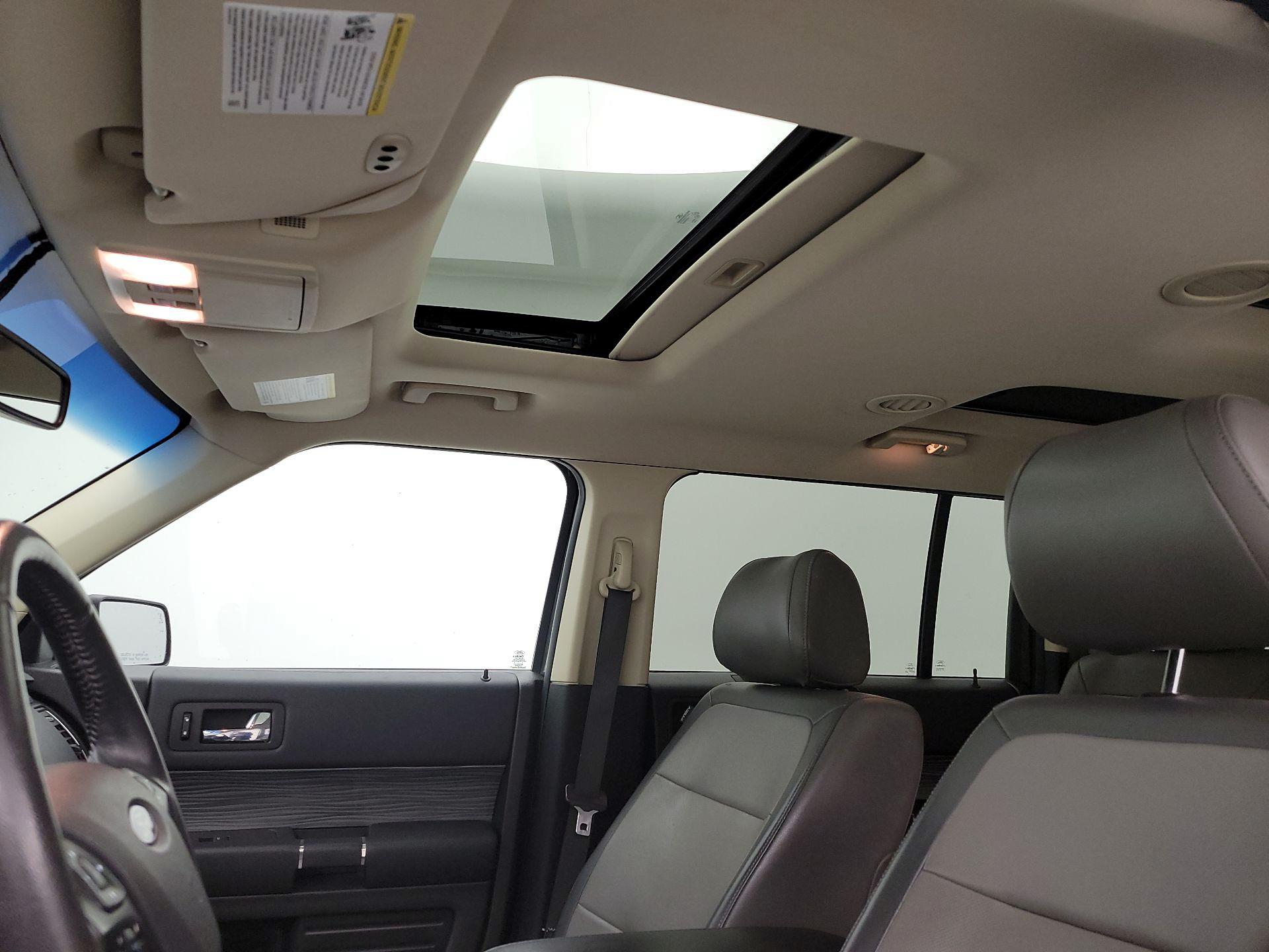 Thumbnail: 2018 Ford Flex - 20