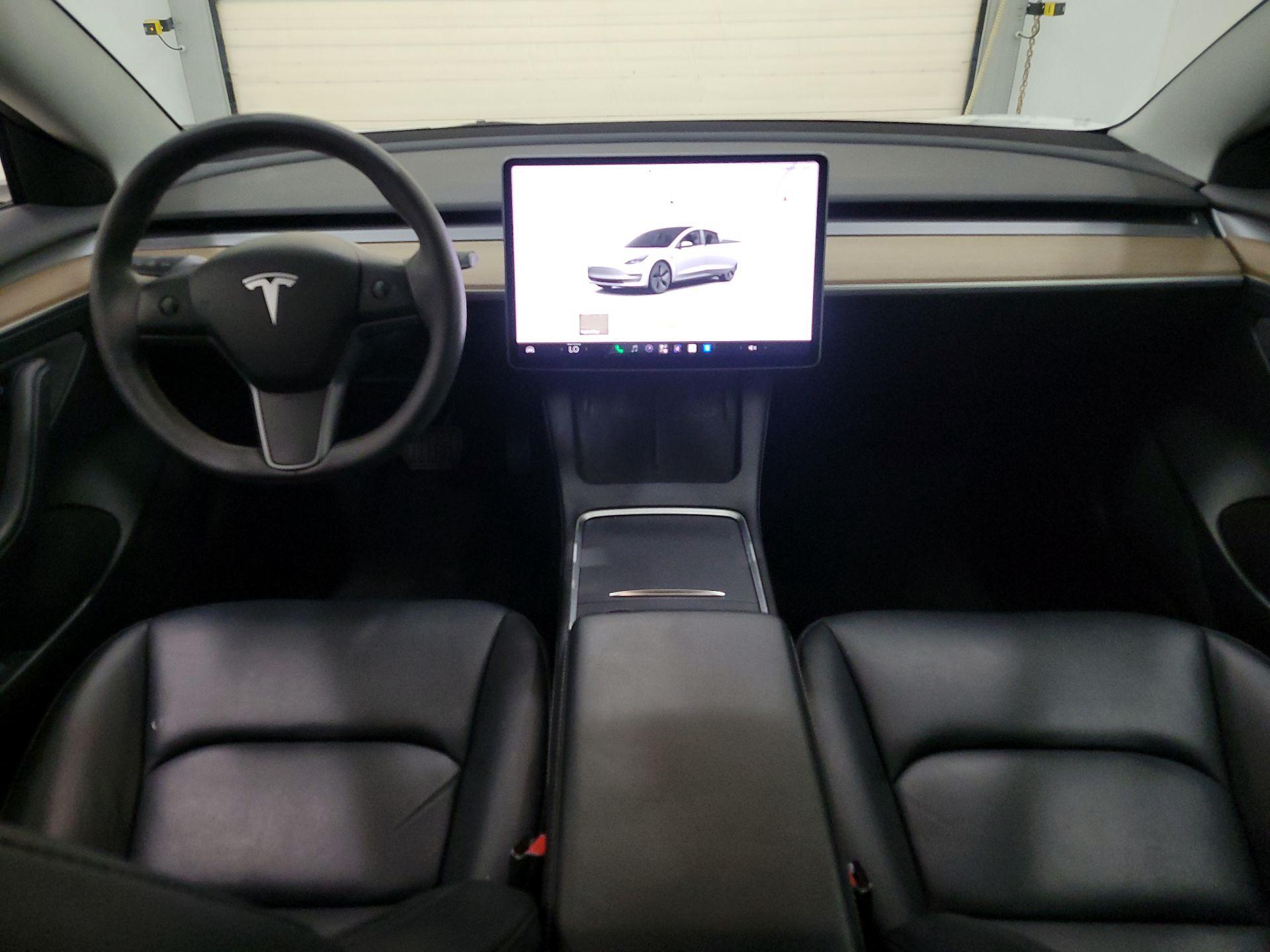 Thumbnail: 2022 Tesla Model 3 - 8