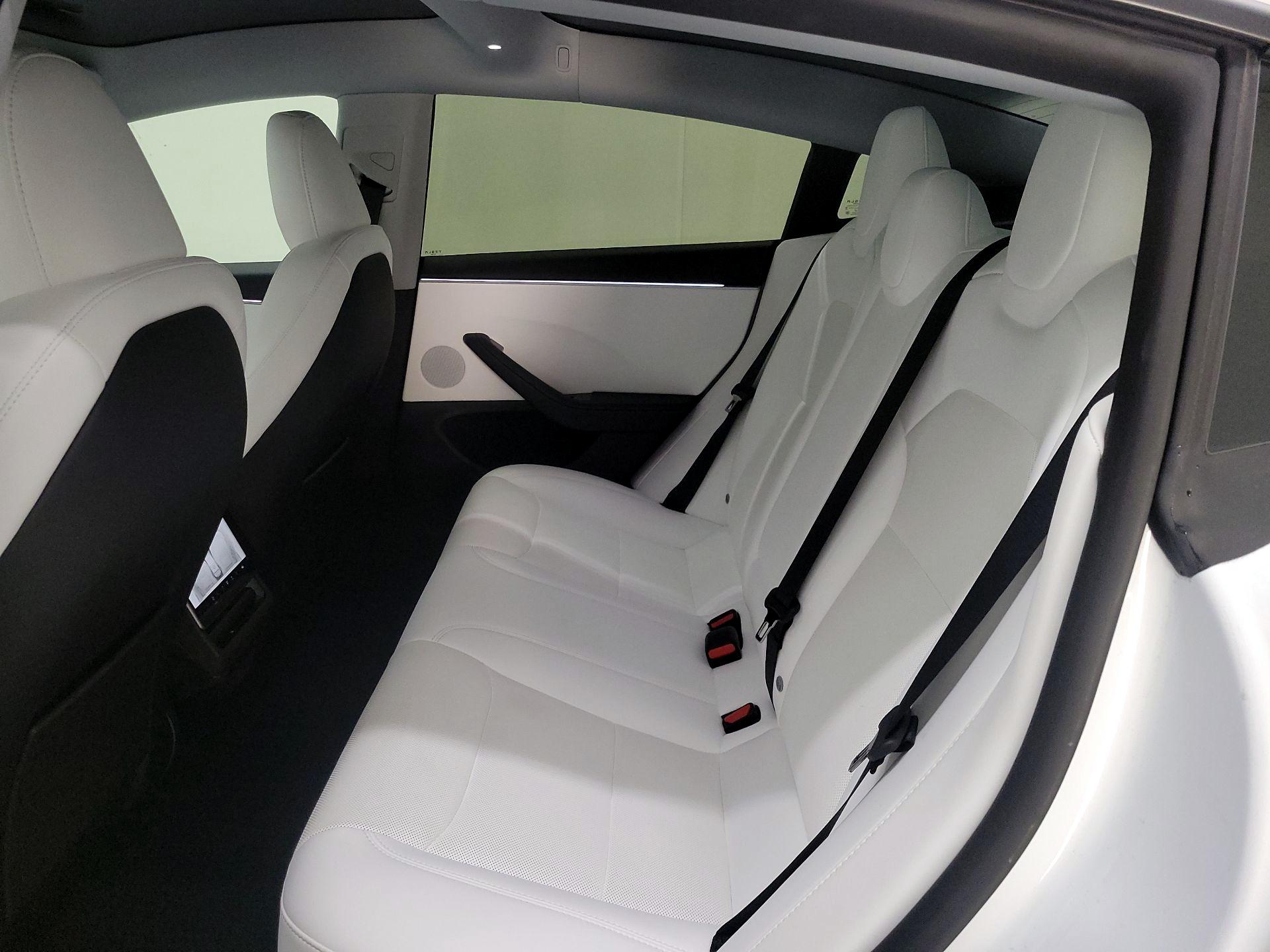 Thumbnail: 2025 Tesla Model 3 - 19