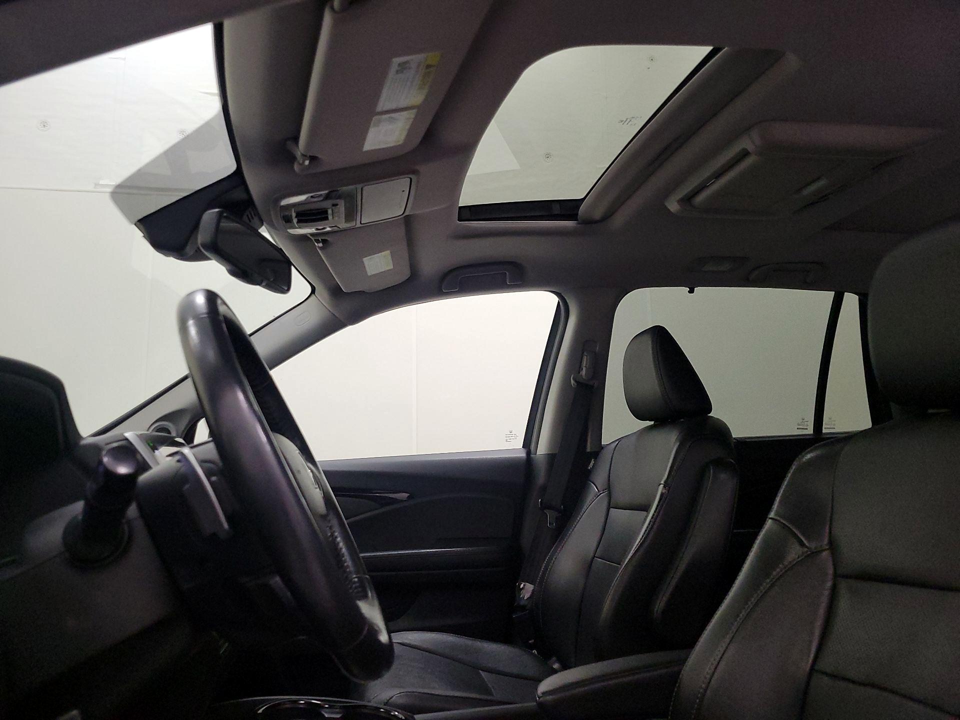 Thumbnail: 2016 Honda Pilot - 19
