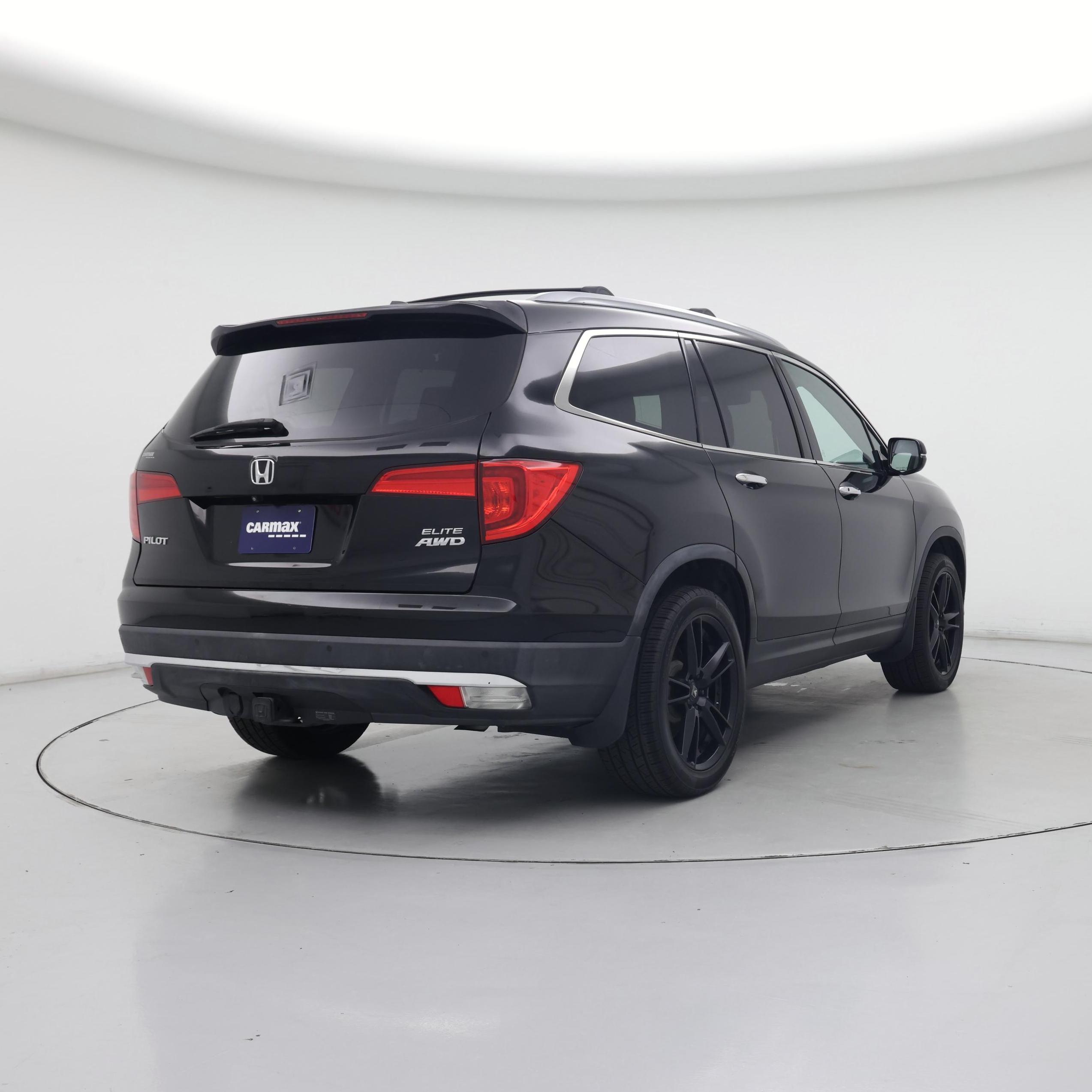 Thumbnail: 2016 Honda Pilot - 8