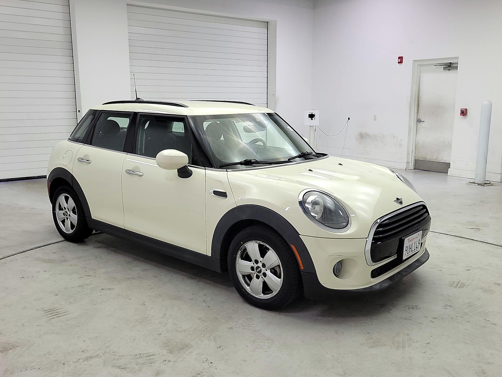 Thumbnail: 2020 MINI Cooper Hardtop - 1