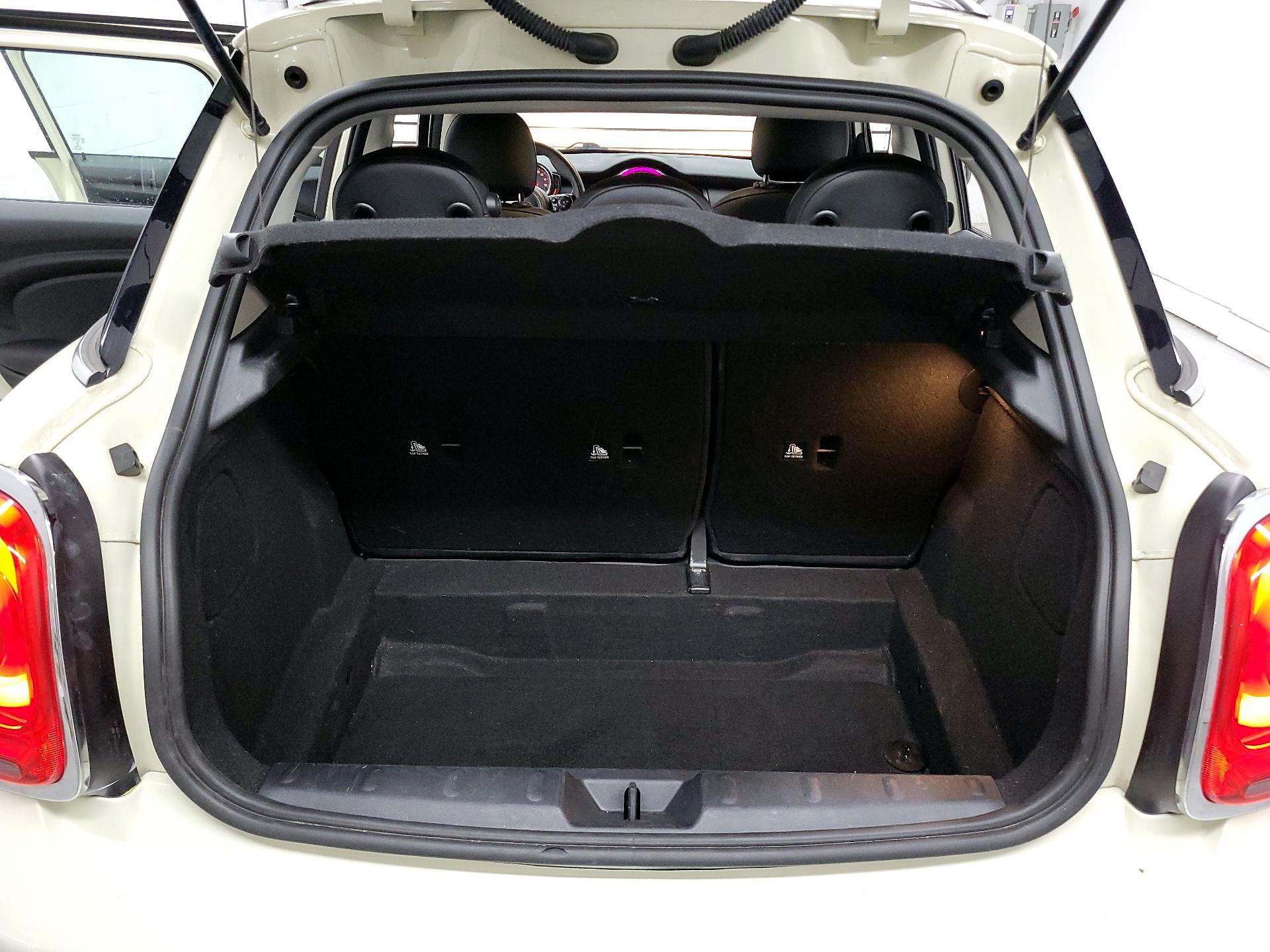 Thumbnail: 2020 MINI Cooper Hardtop - 15