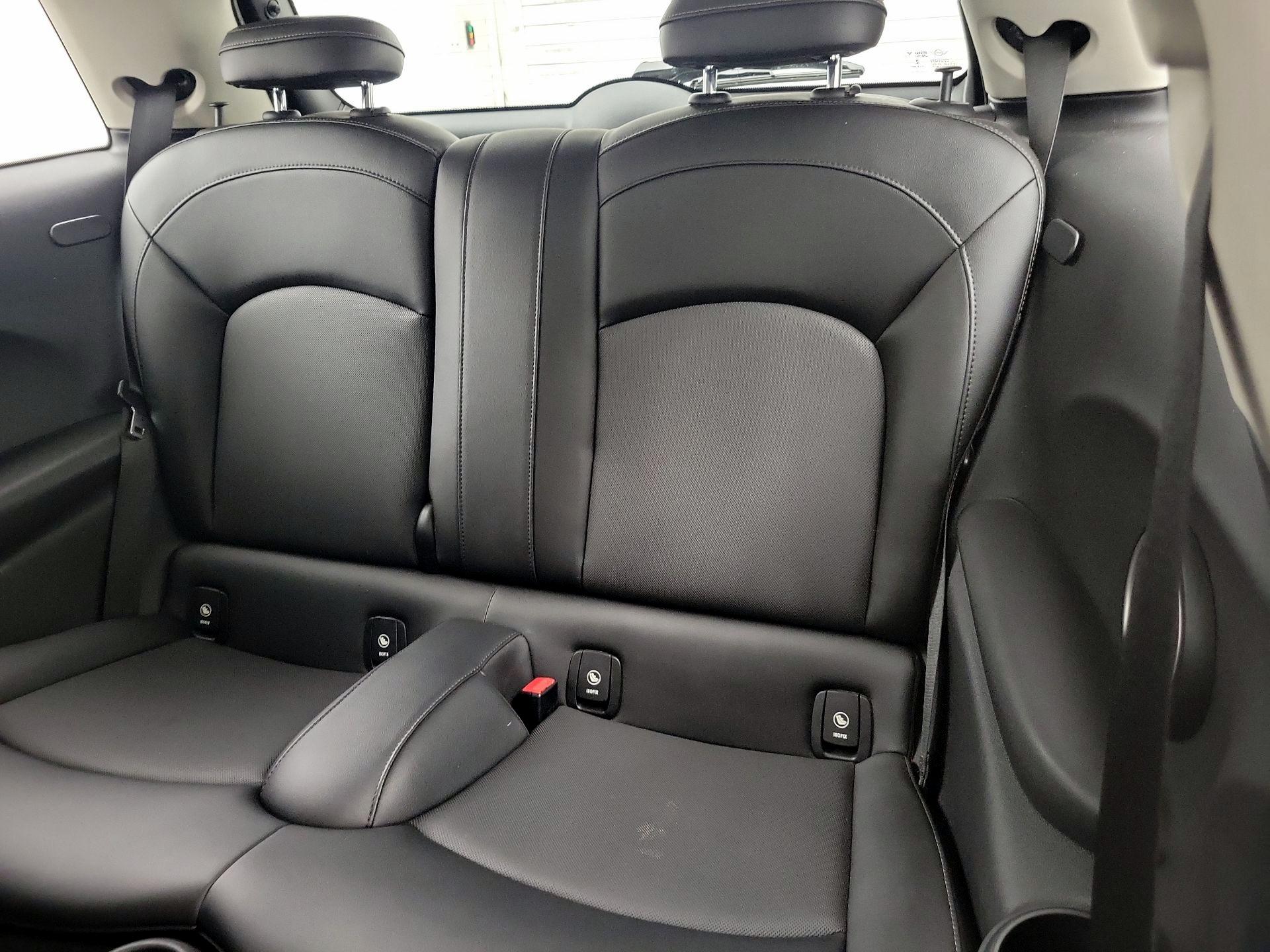 Thumbnail: 2015 MINI Cooper Hardtop - 19