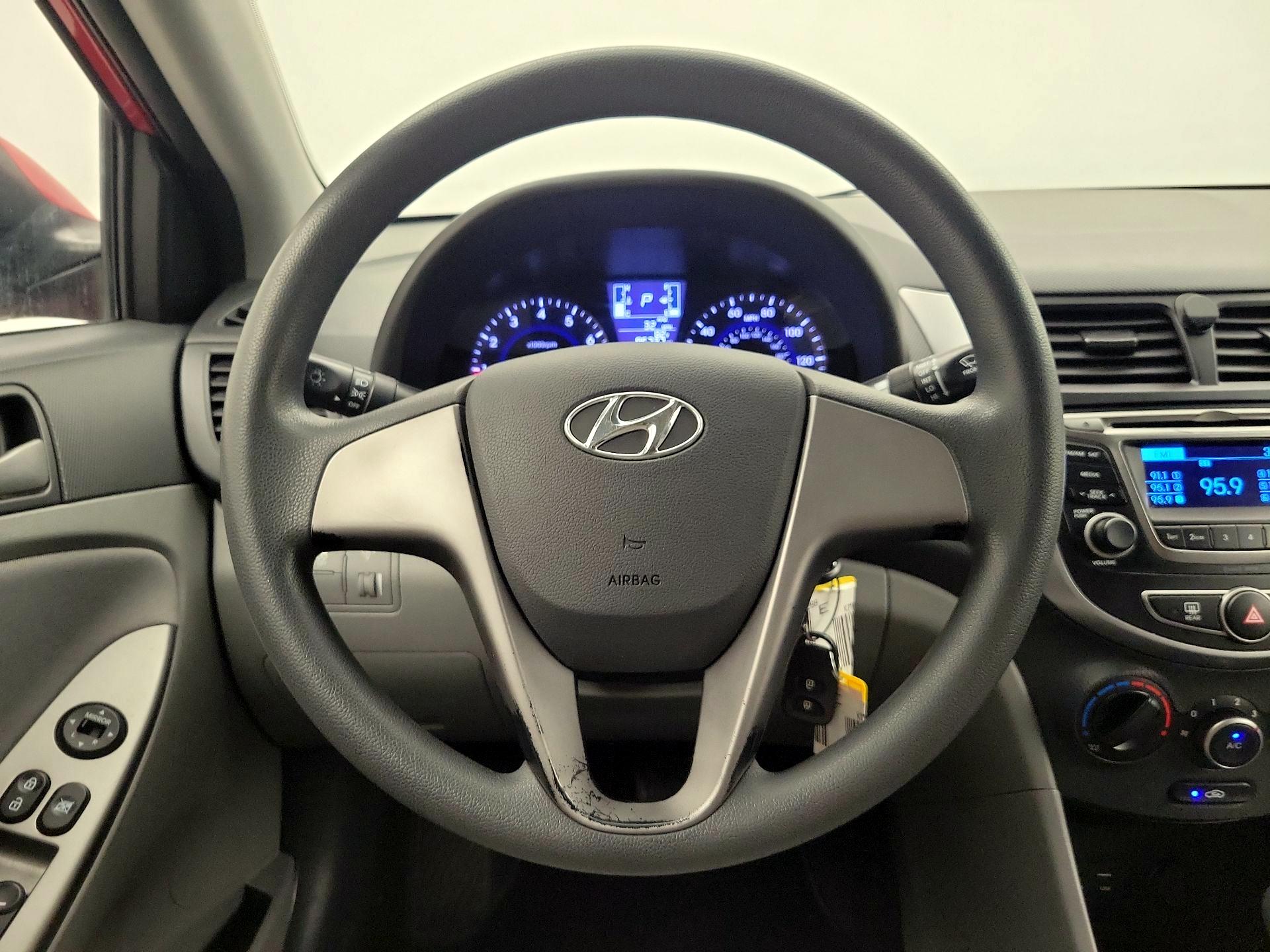 Thumbnail: 2016 Hyundai Accent - 10