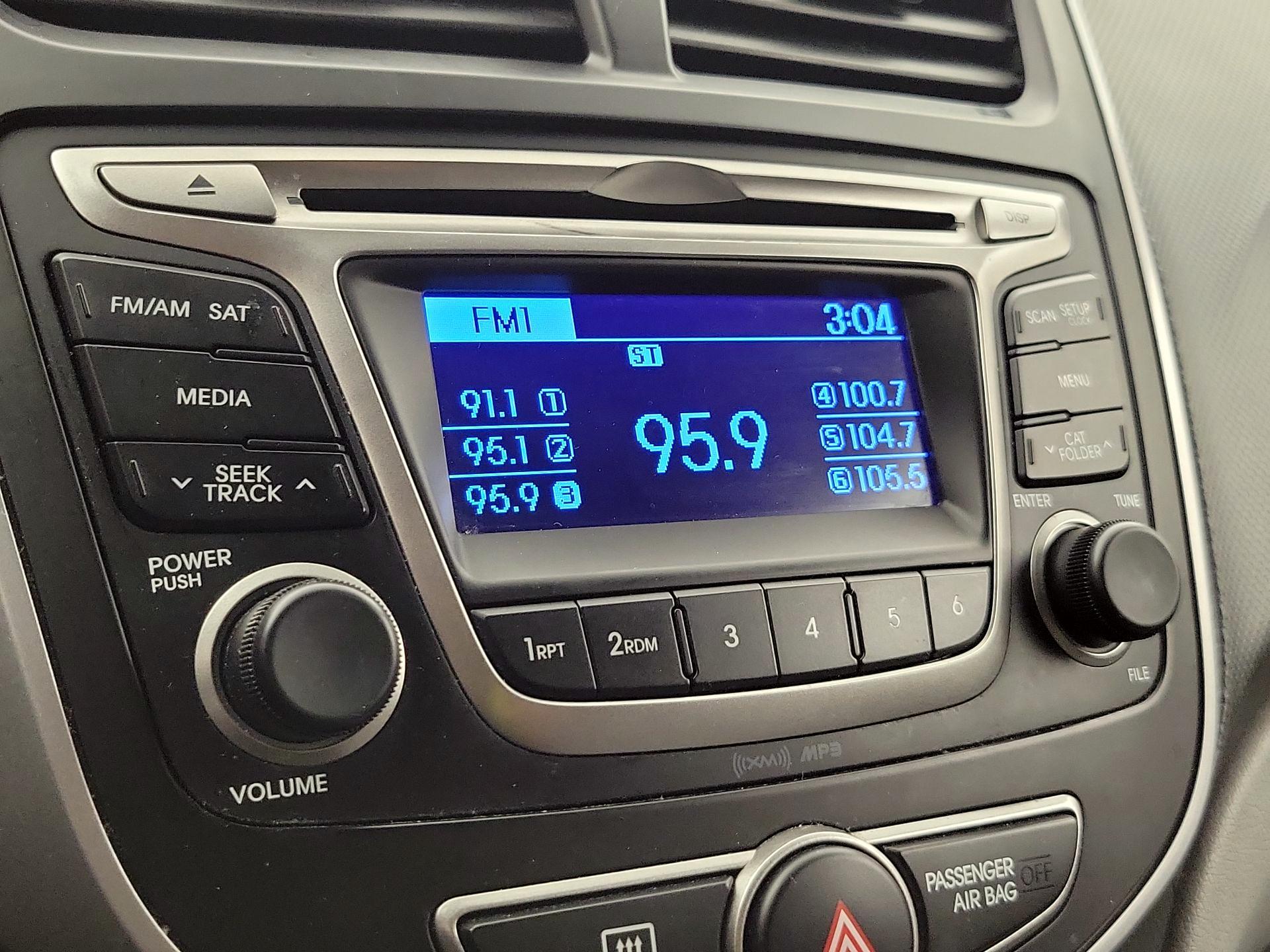 Thumbnail: 2016 Hyundai Accent - 14