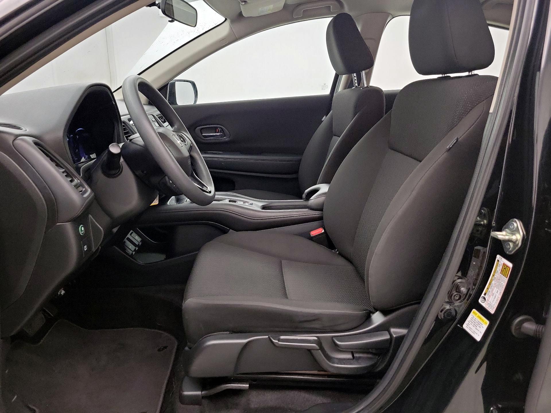 Thumbnail: 2016 Honda HR-V - 11
