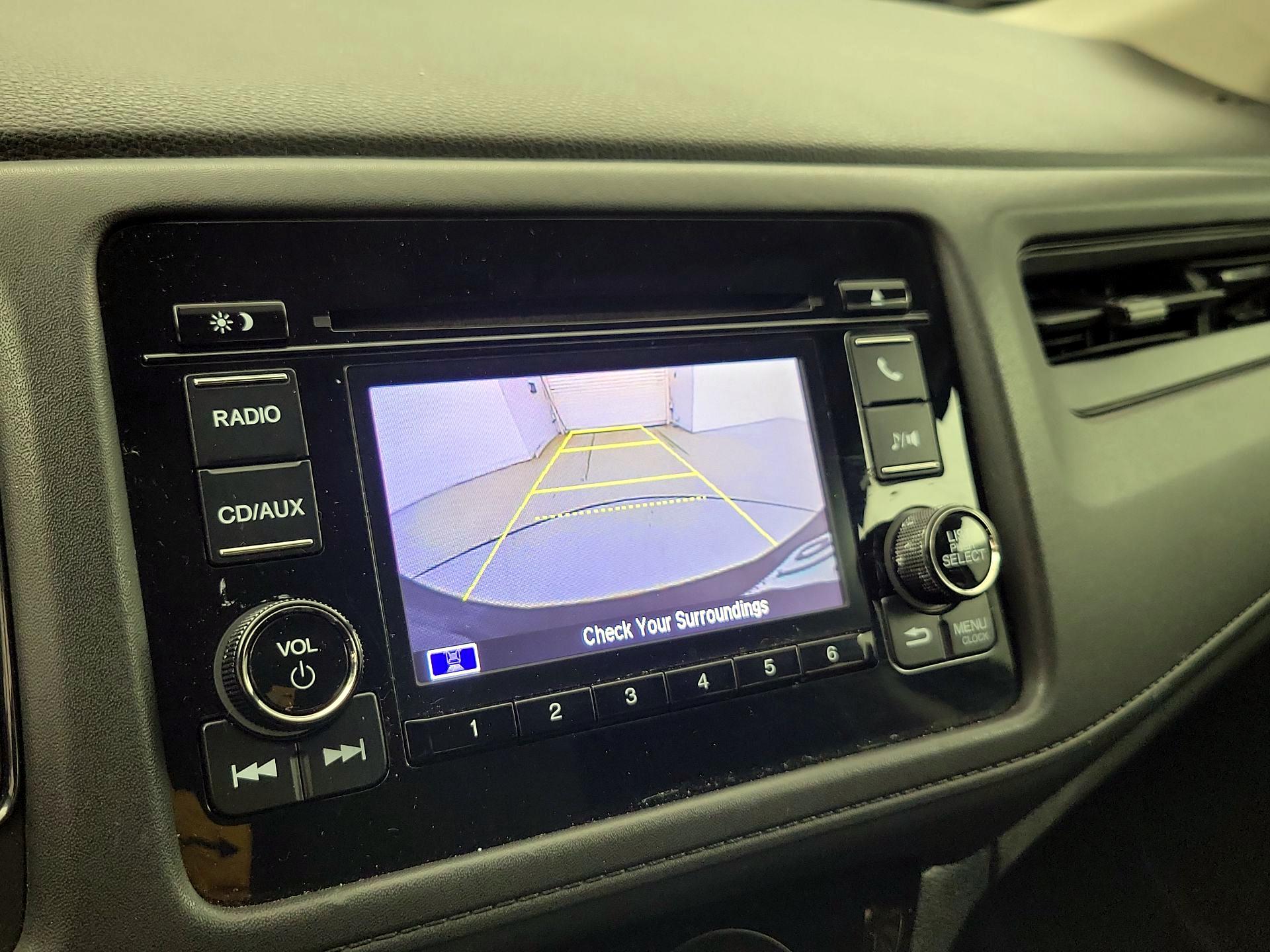 Thumbnail: 2016 Honda HR-V - 14