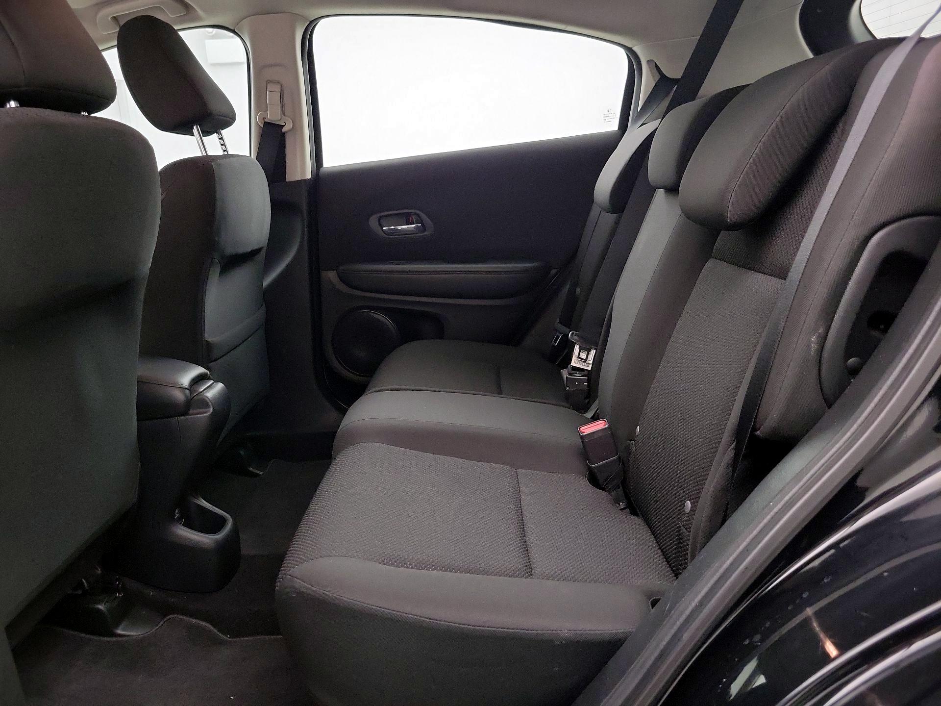 Thumbnail: 2016 Honda HR-V - 19
