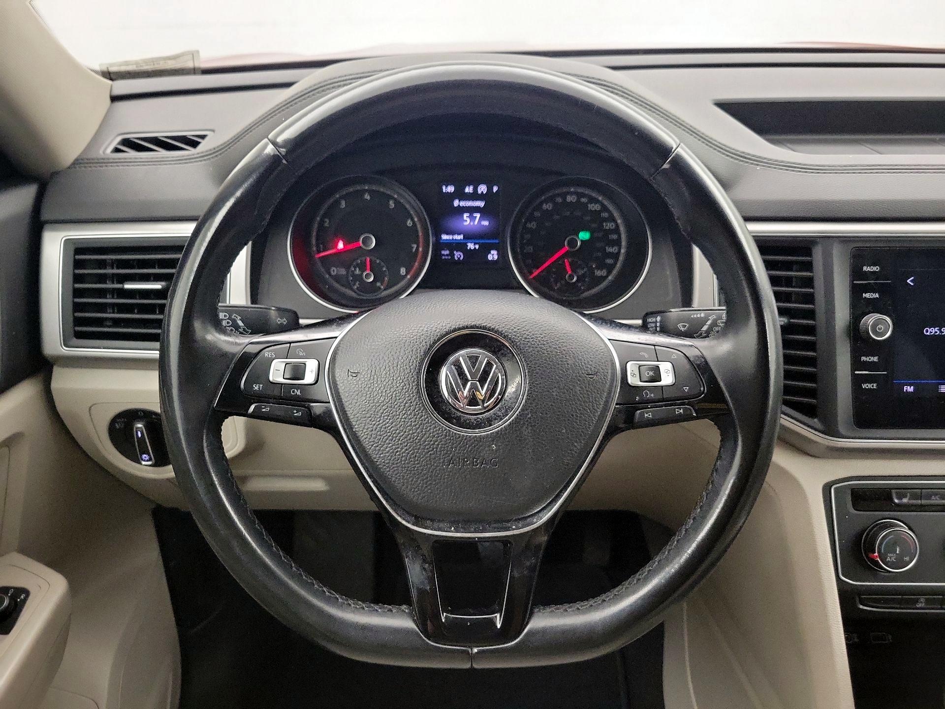 Thumbnail: 2018 Volkswagen Atlas - 10