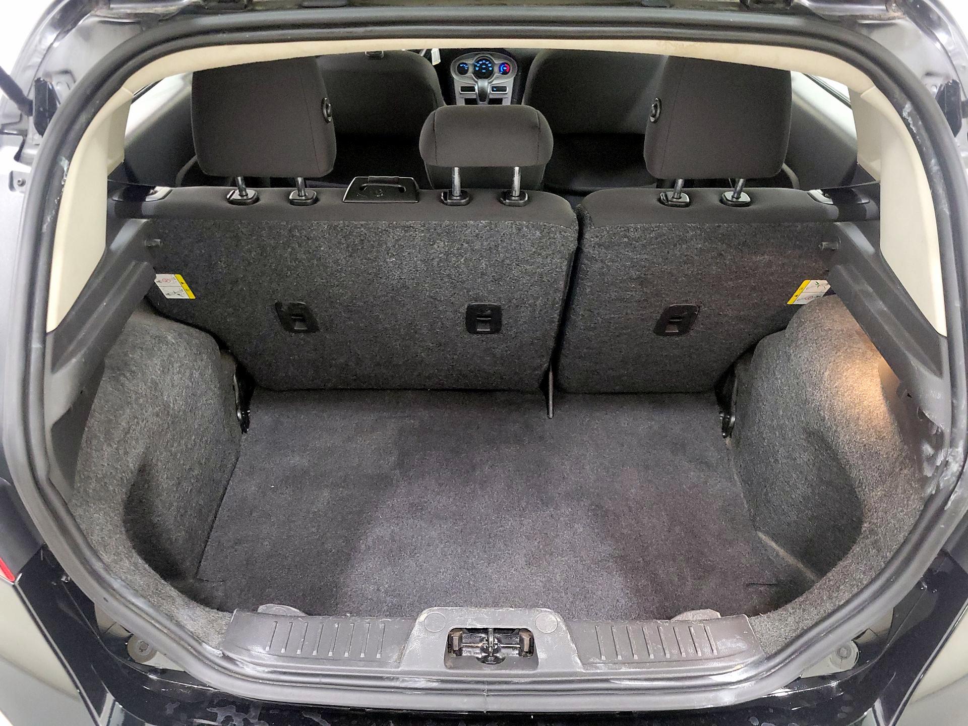 Thumbnail: 2015 Ford Fiesta - 18