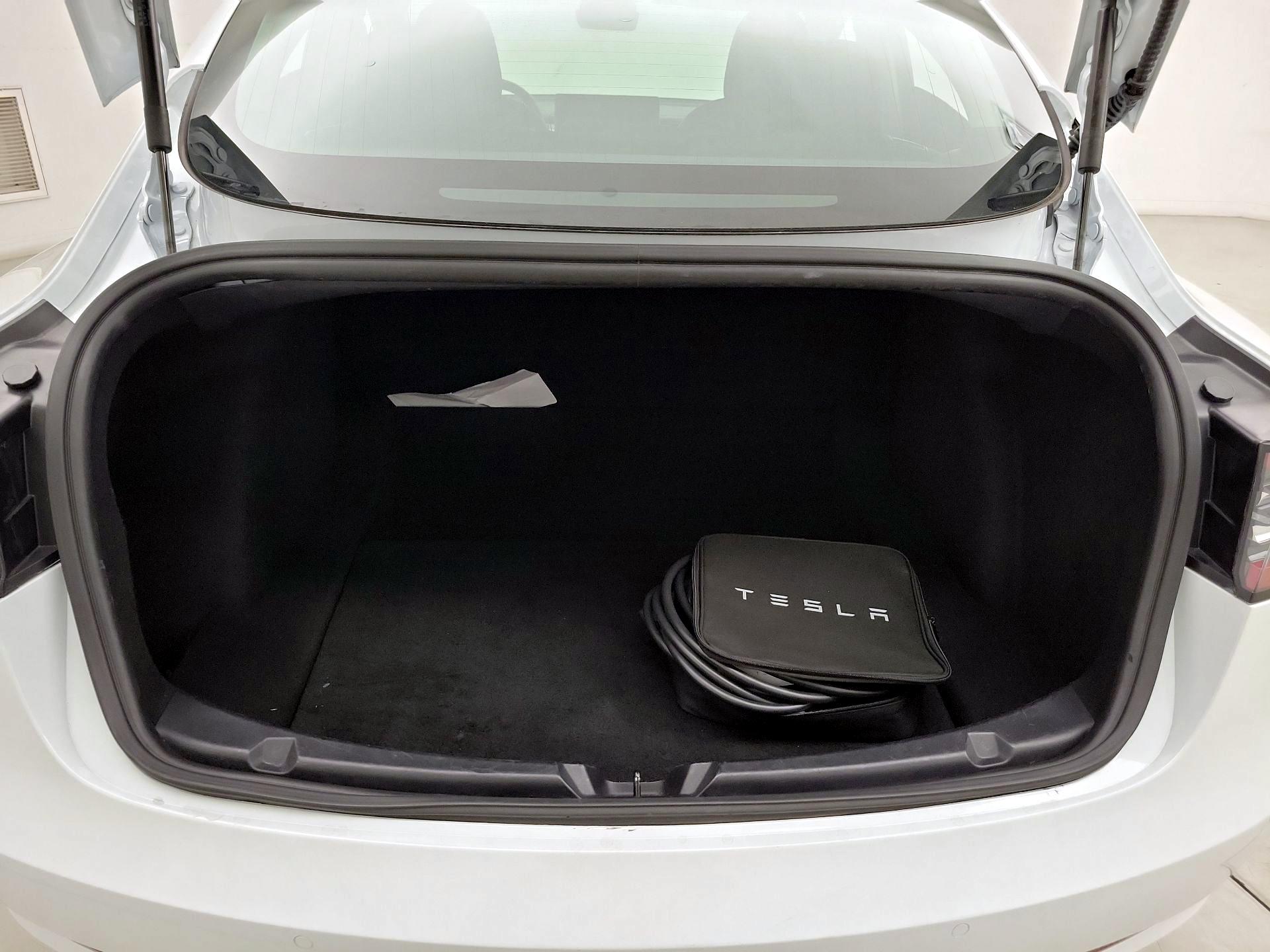 Thumbnail: 2019 Tesla Model 3 - 20