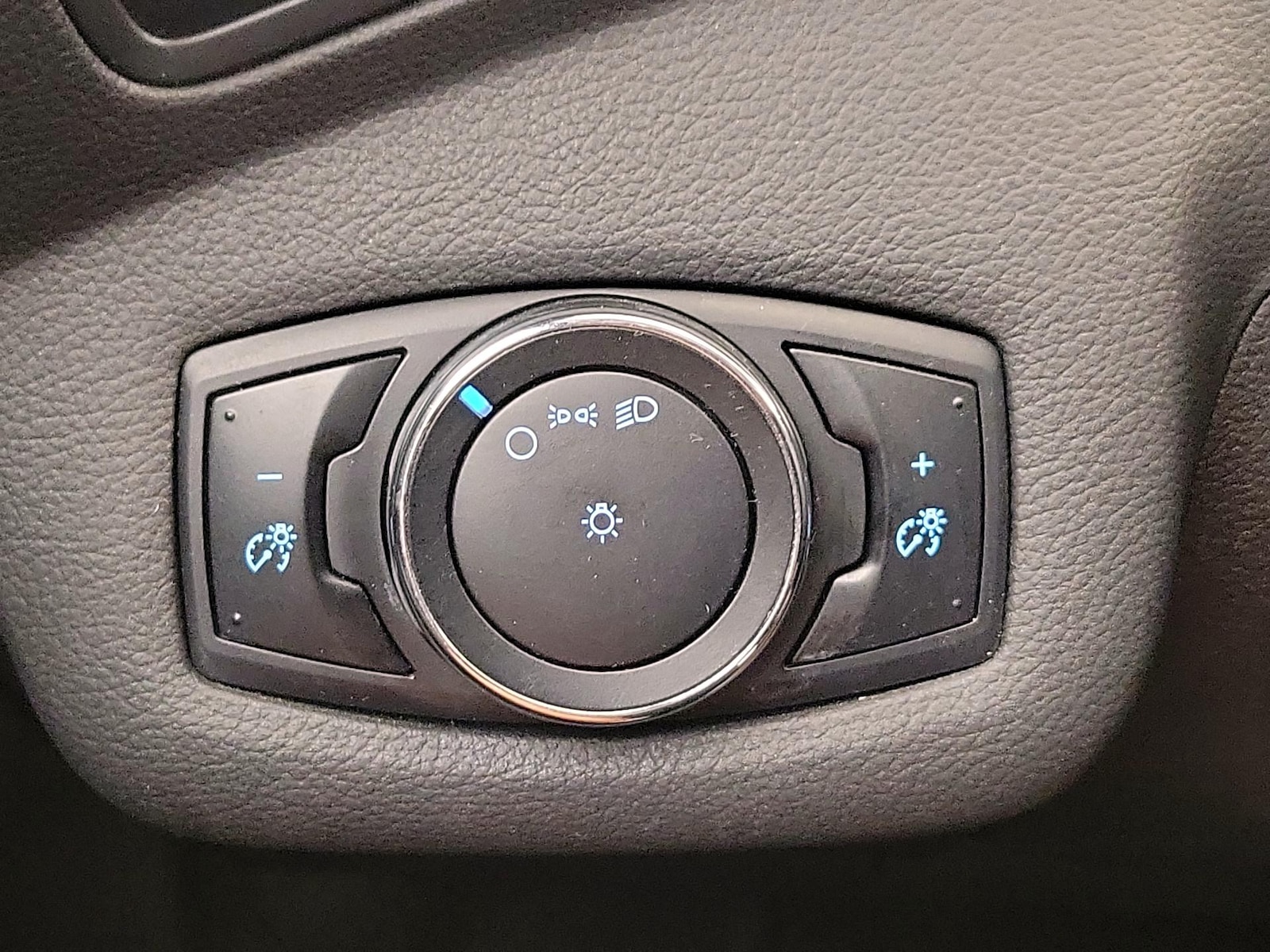 2014 Ford Escape S - Photo 14