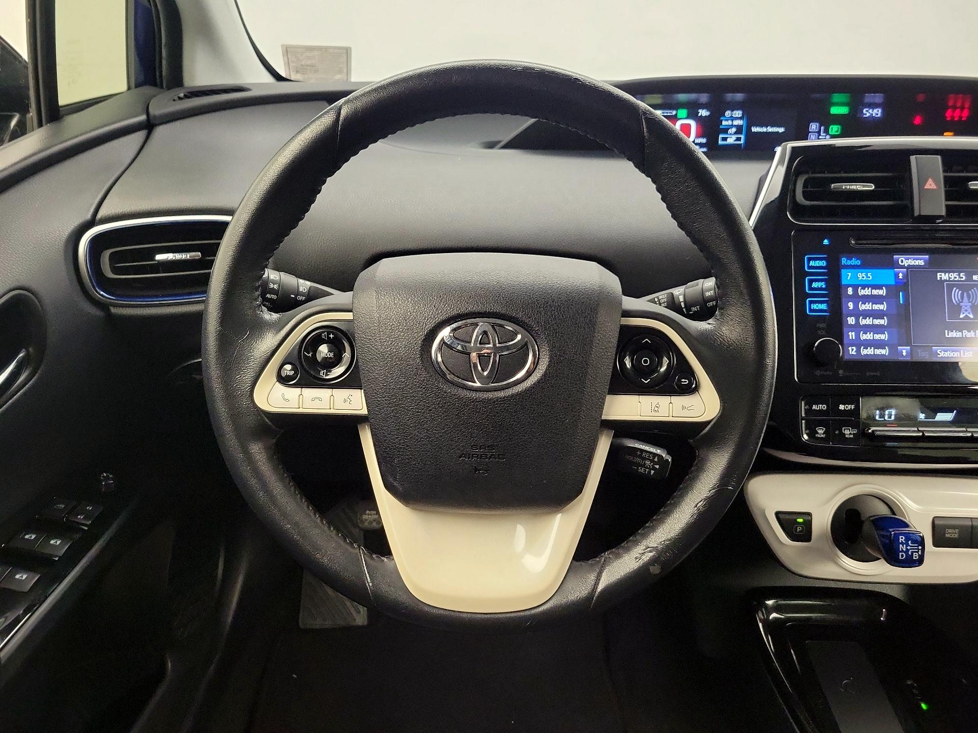 Thumbnail: 2018 Toyota Prius - 10