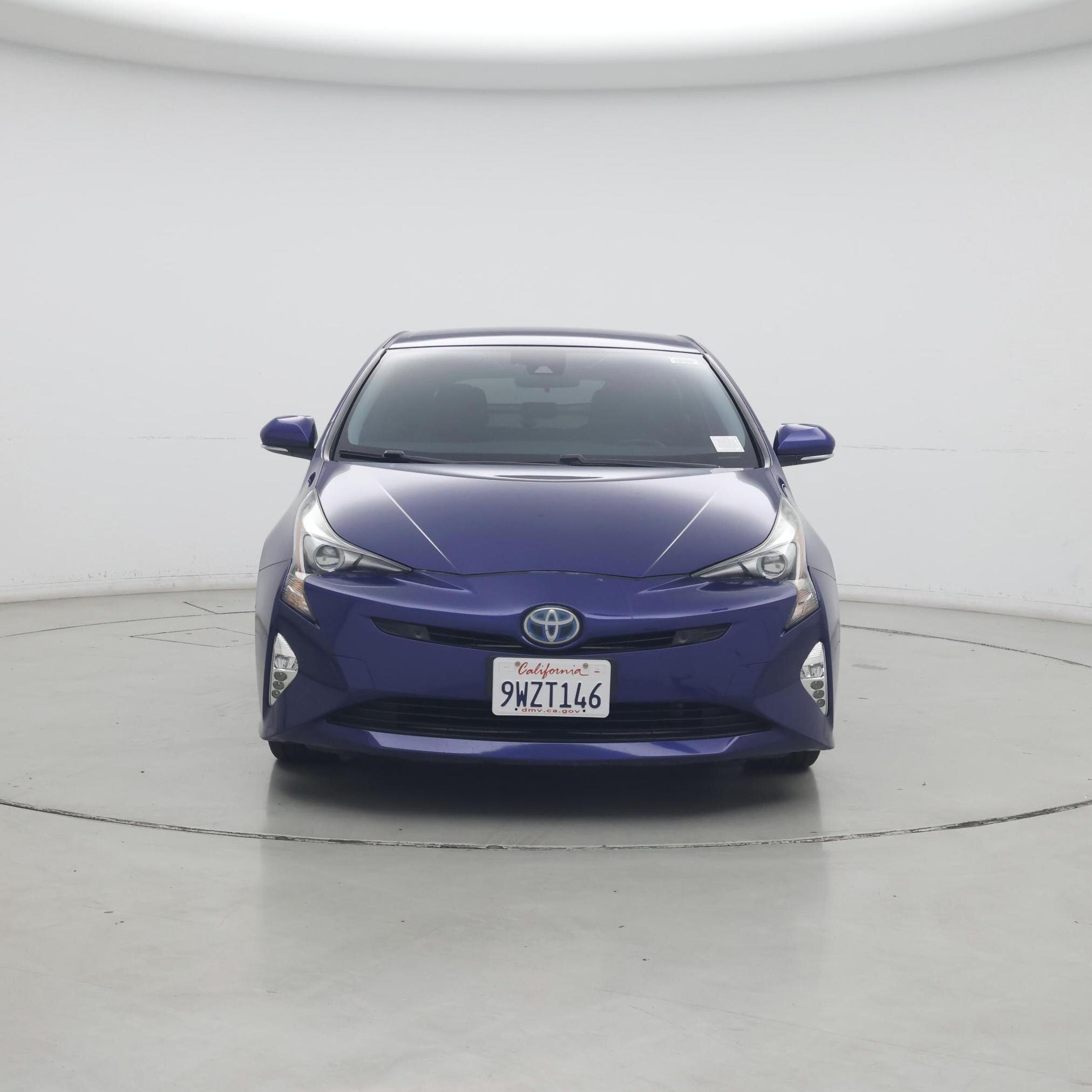 Thumbnail: 2018 Toyota Prius - 5