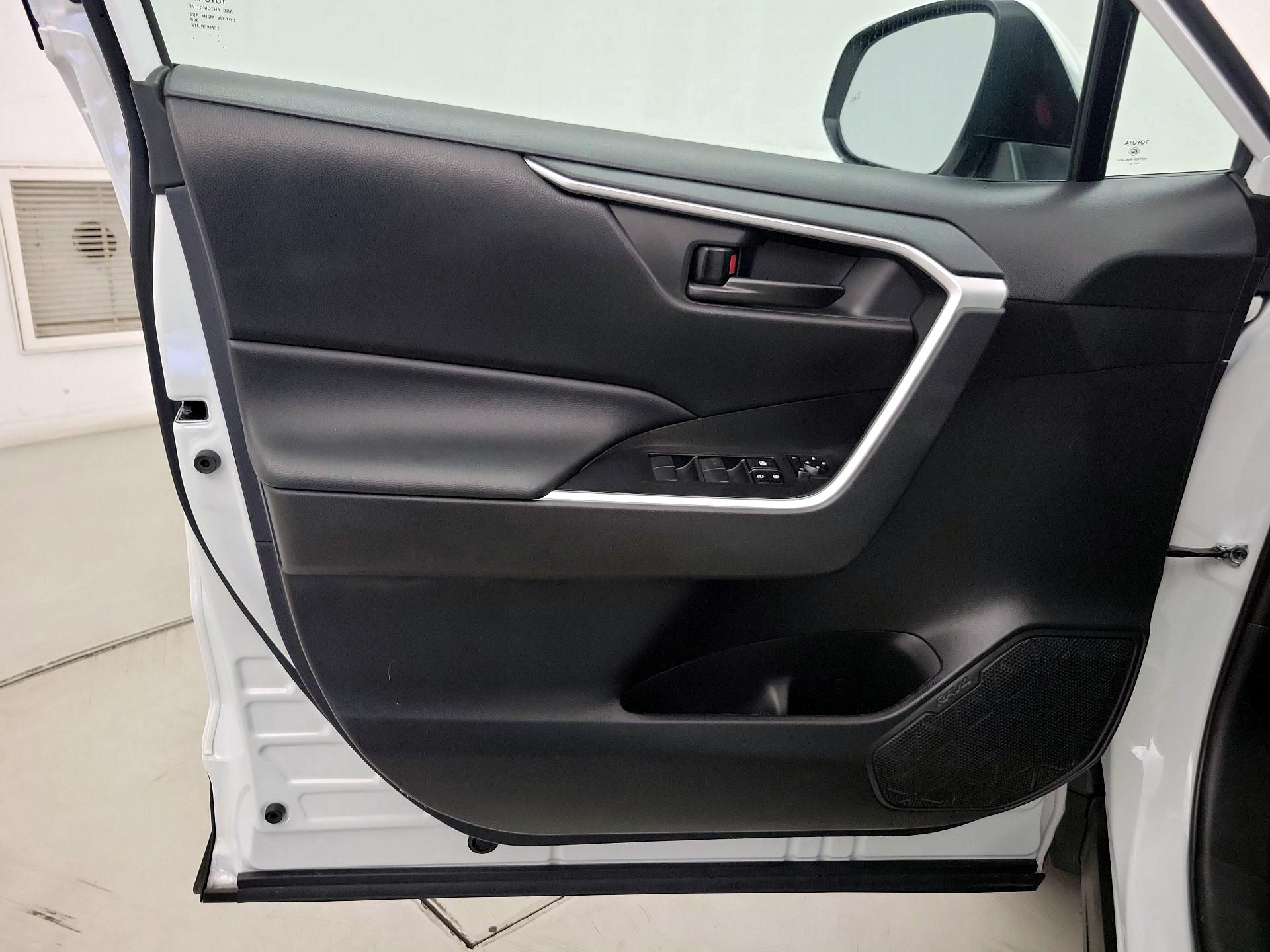 Thumbnail: 2023 Toyota RAV4 - 12