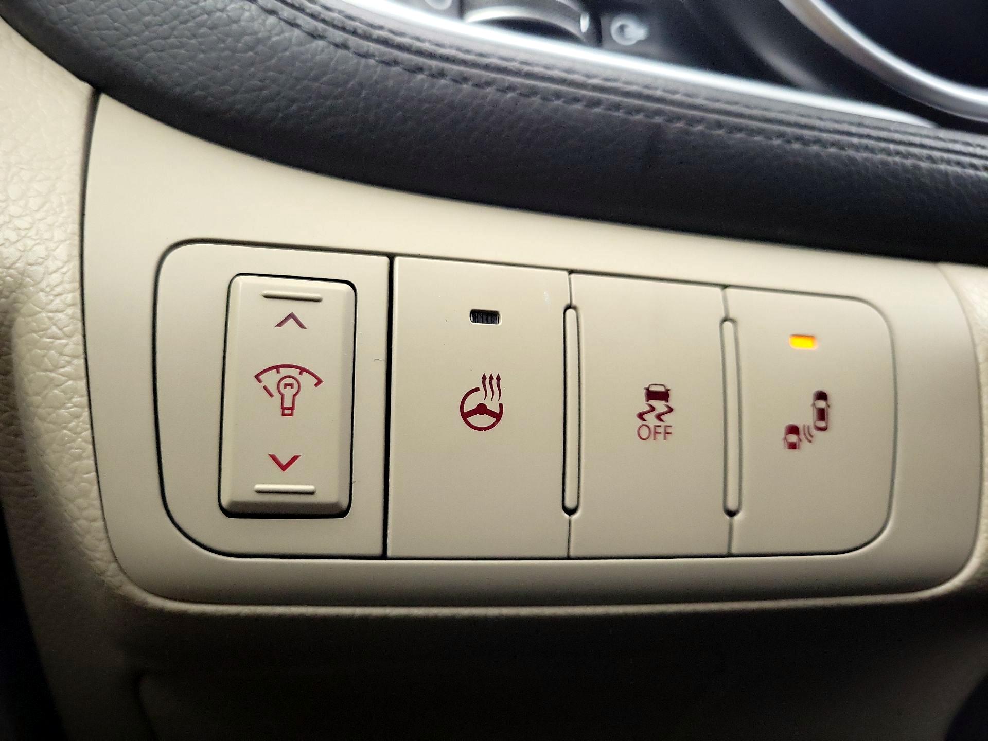 Thumbnail: 2015 Kia Optima - 13