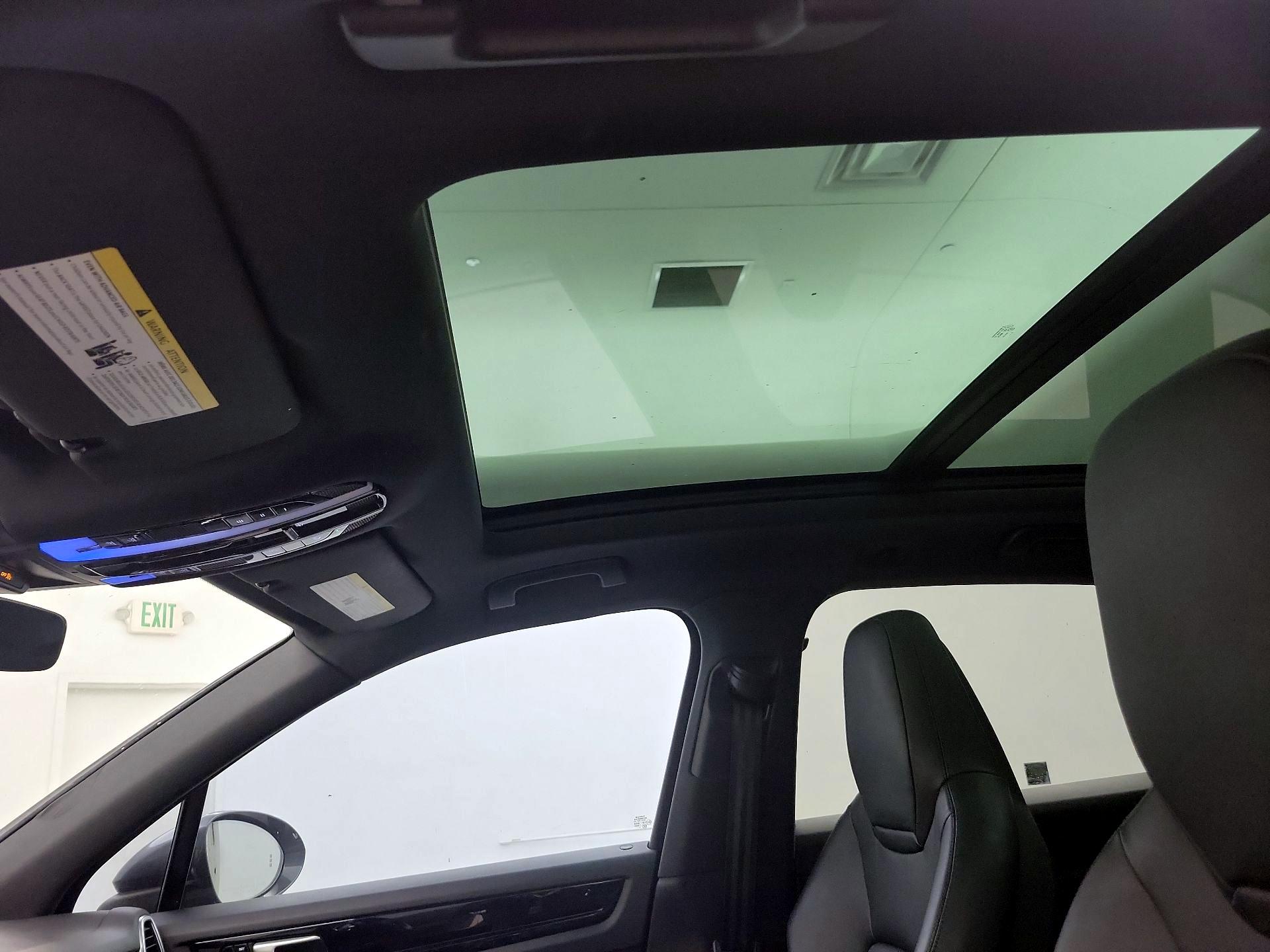 Thumbnail: 2019 Porsche Cayenne - 20