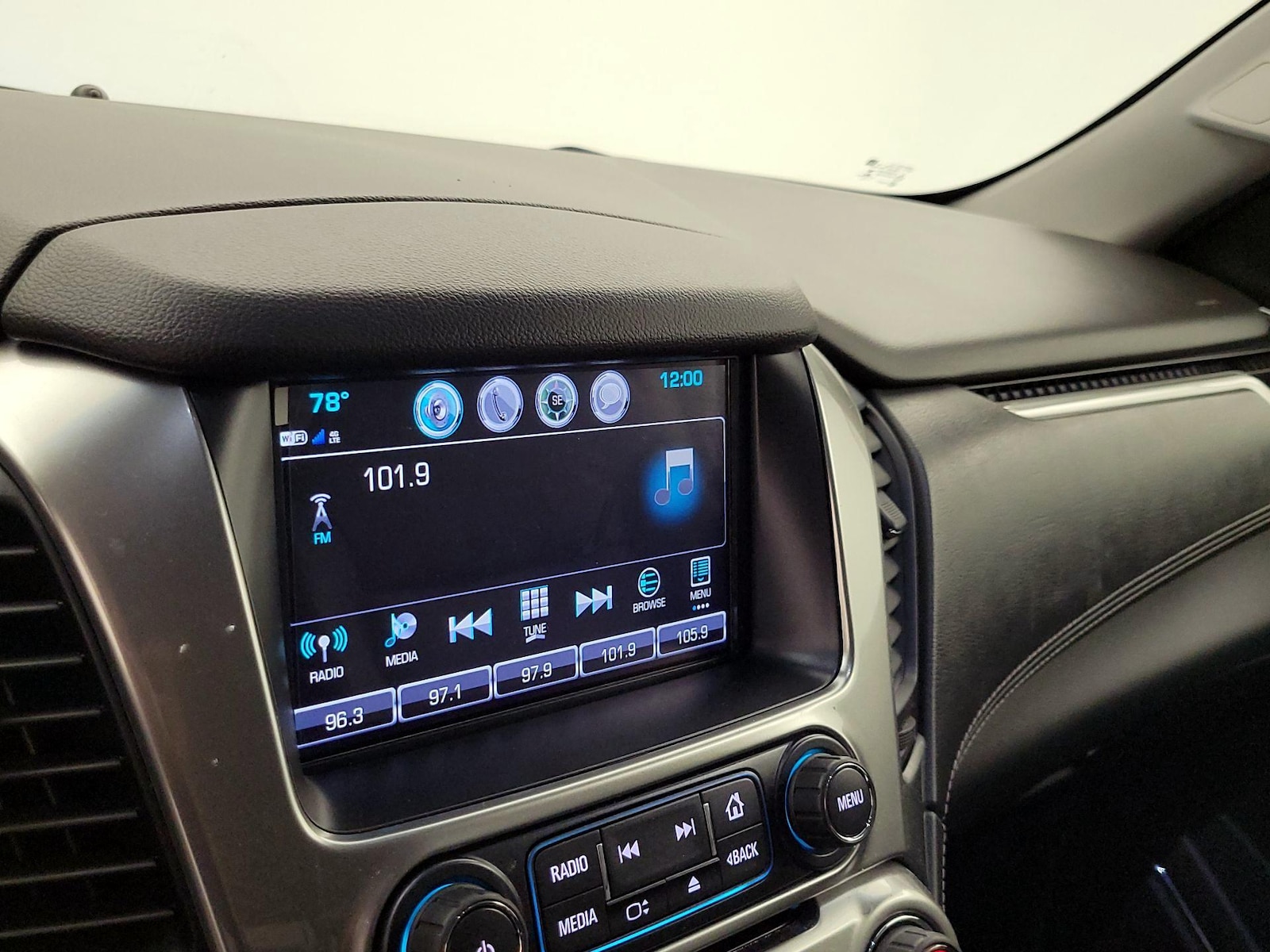 2020 Chevrolet Tahoe LT - Photo 16