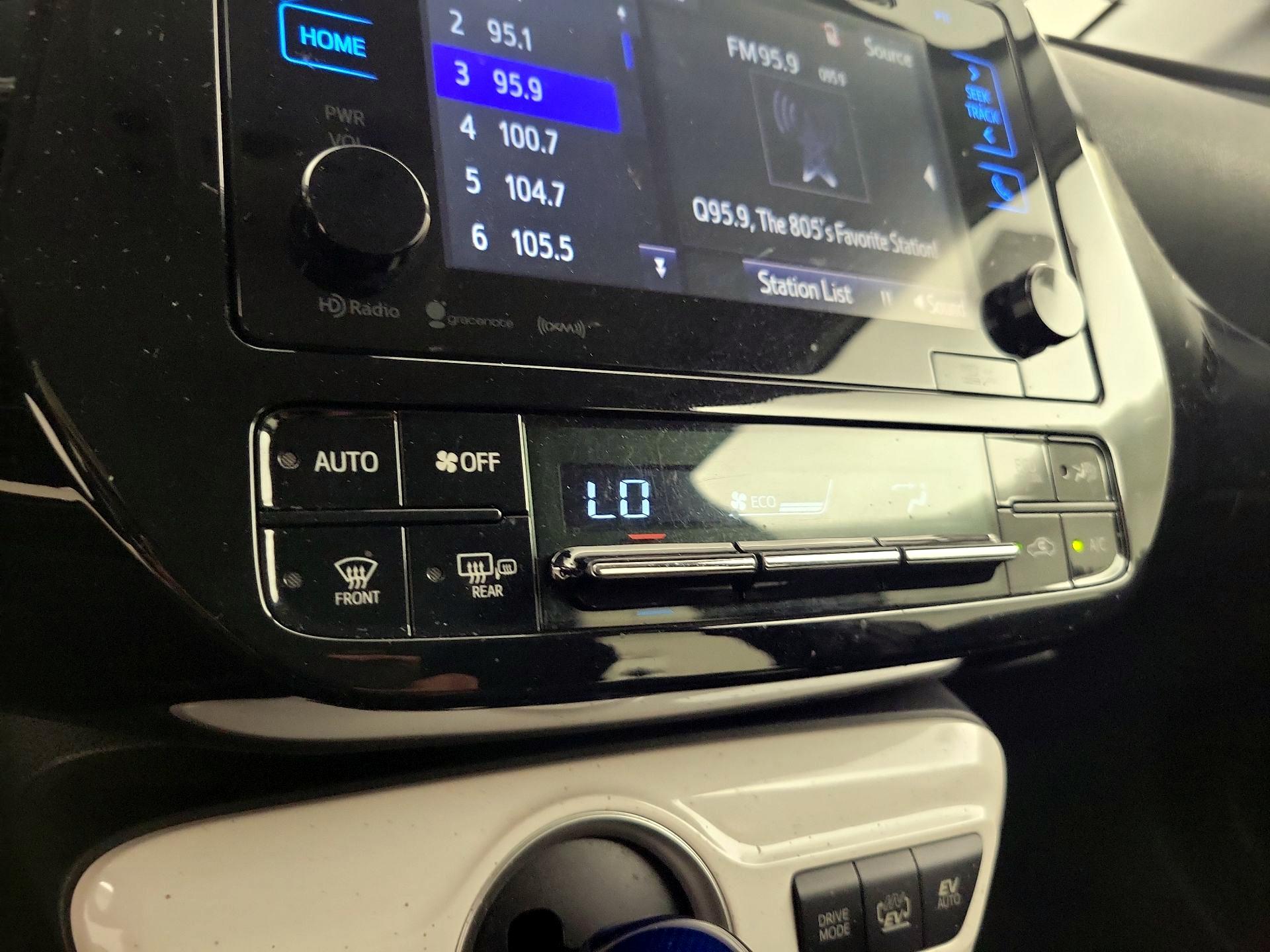 Thumbnail: 2019 Toyota Prius Prime - 16