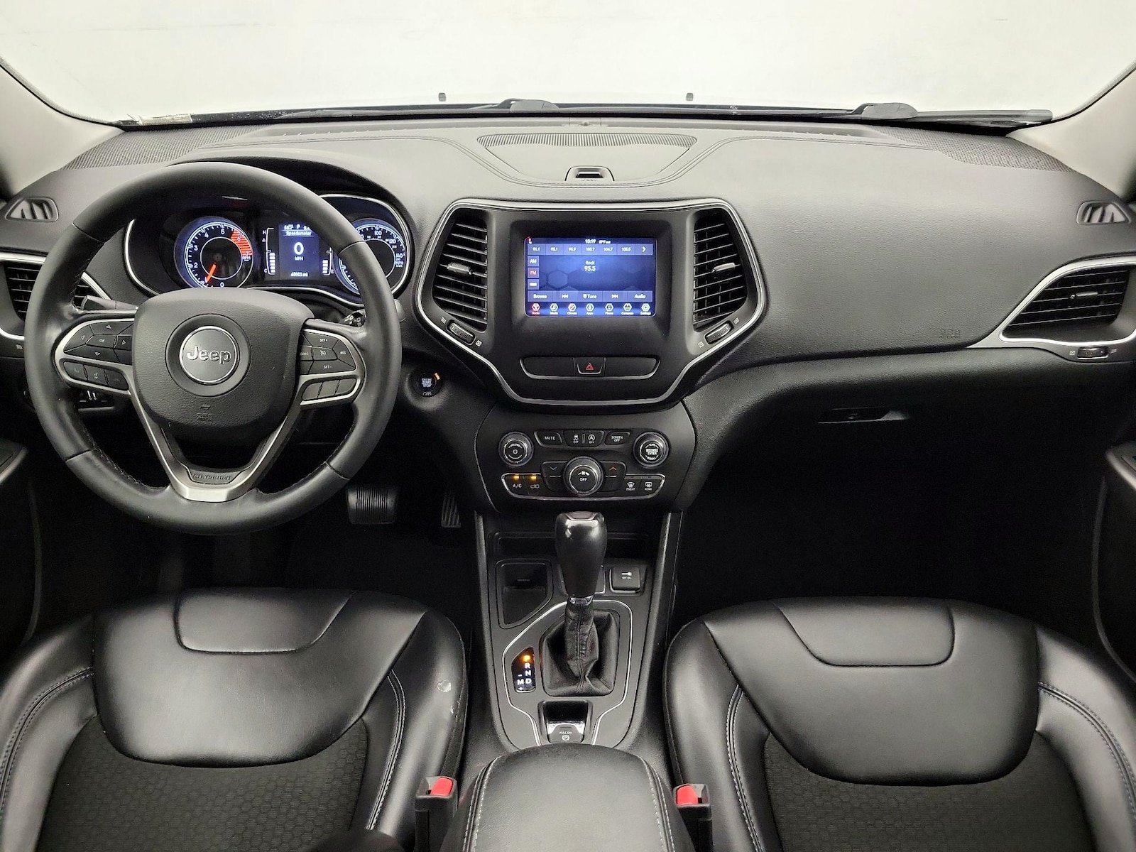2019 Jeep Cherokee Latitude Plus - Photo 10