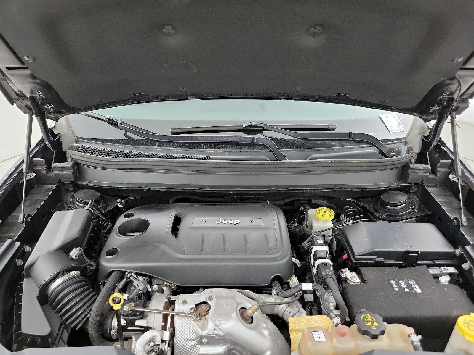 2019 Jeep Cherokee Latitude Plus - Photo 22