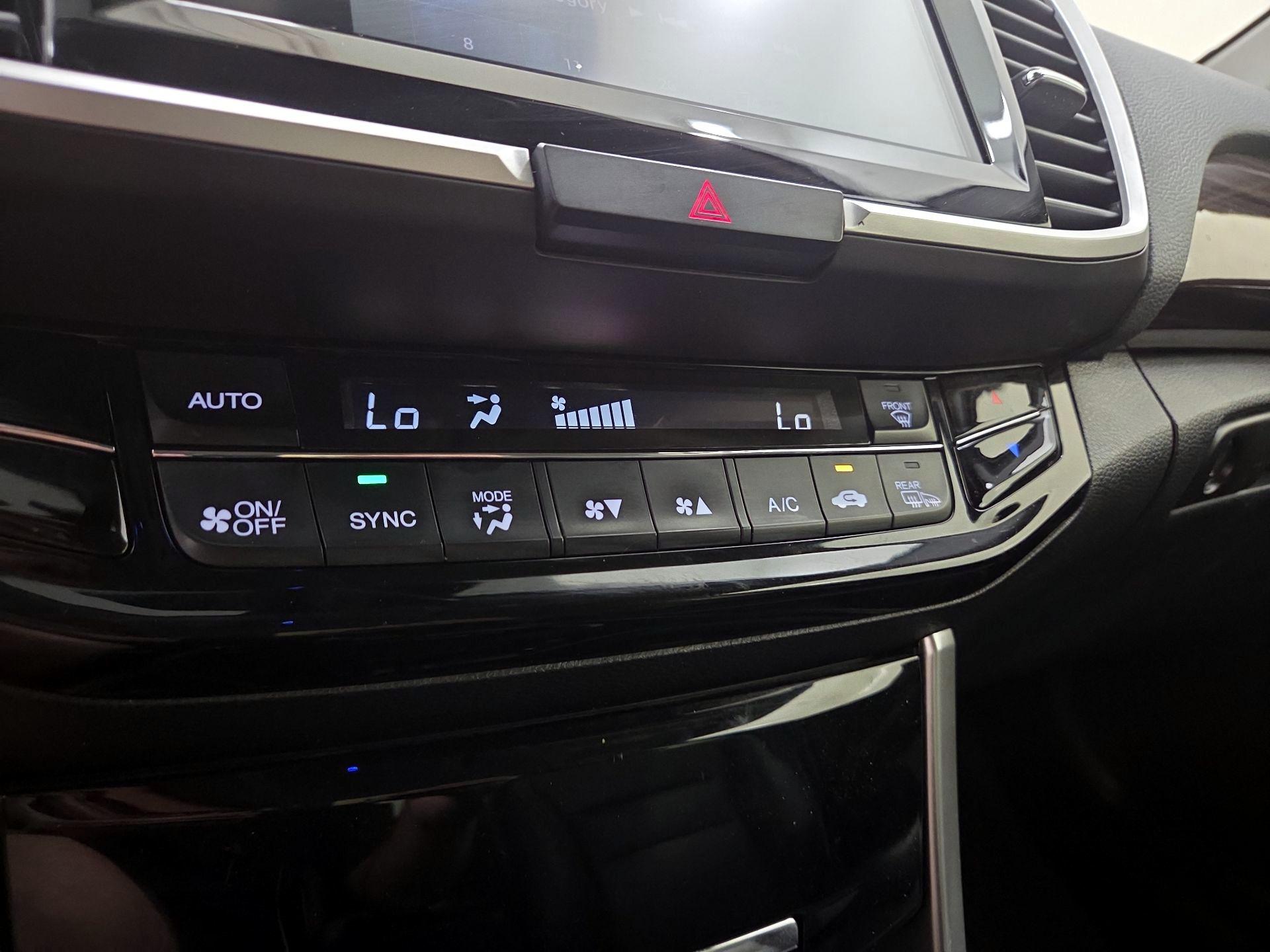Thumbnail: 2017 Honda Accord - 16