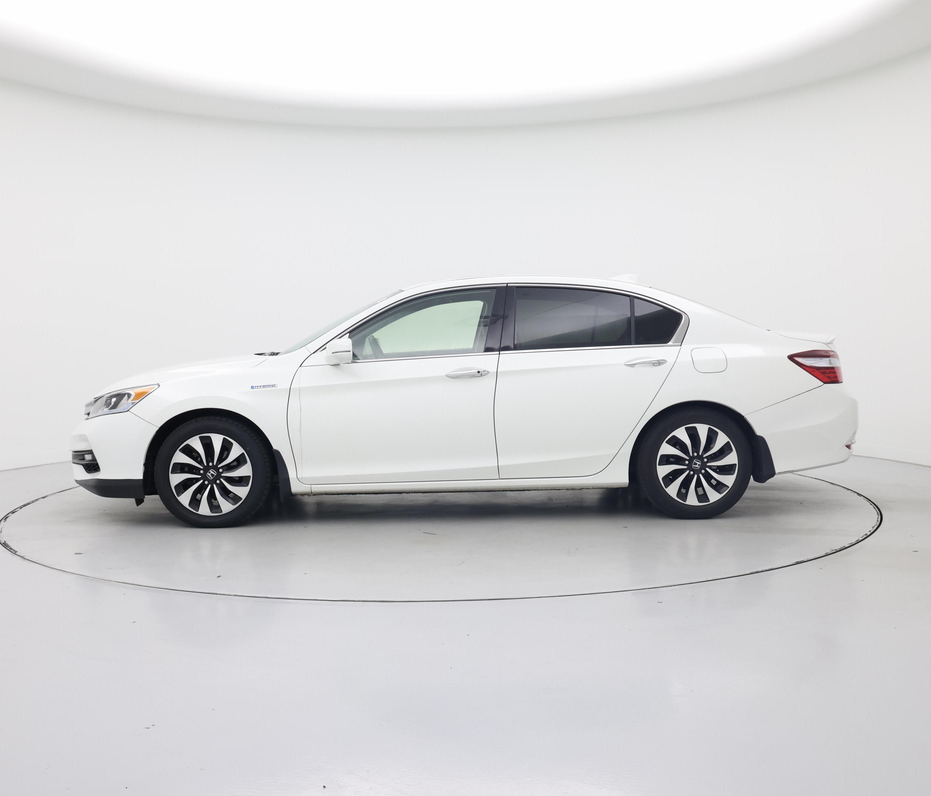 Thumbnail: 2017 Honda Accord - 3