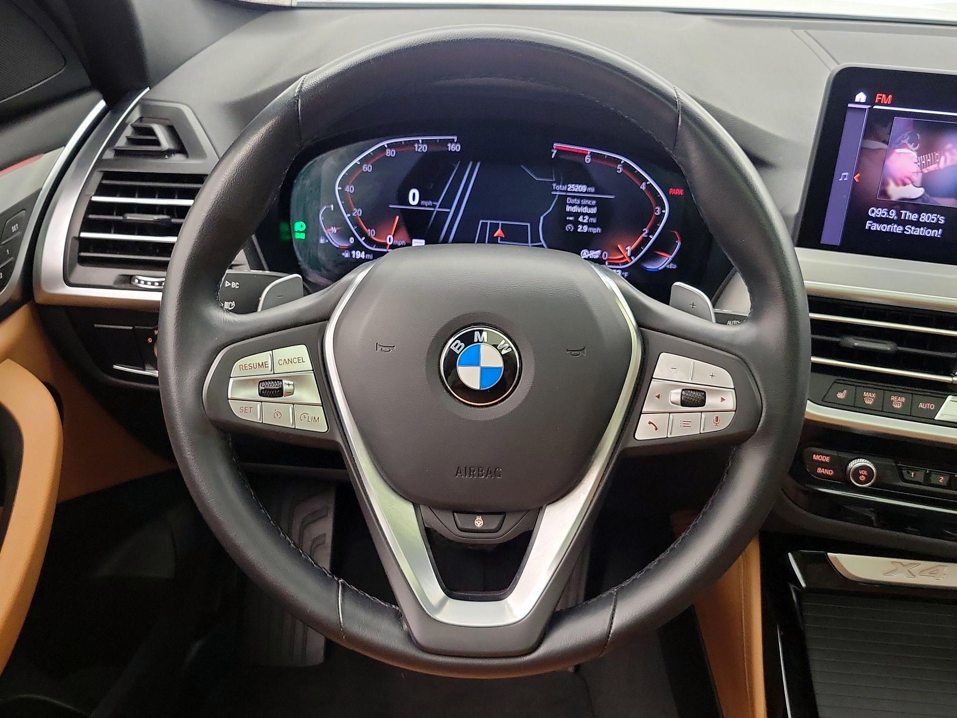 Thumbnail: 2022 BMW X4 - 10