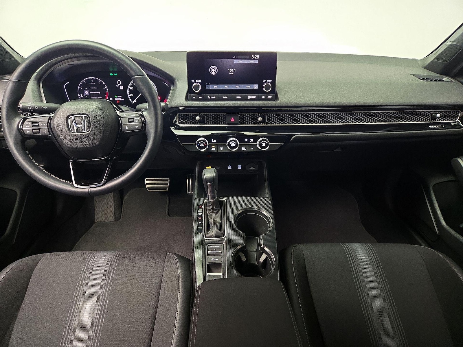 2025 Honda Civic Sport - Photo 10