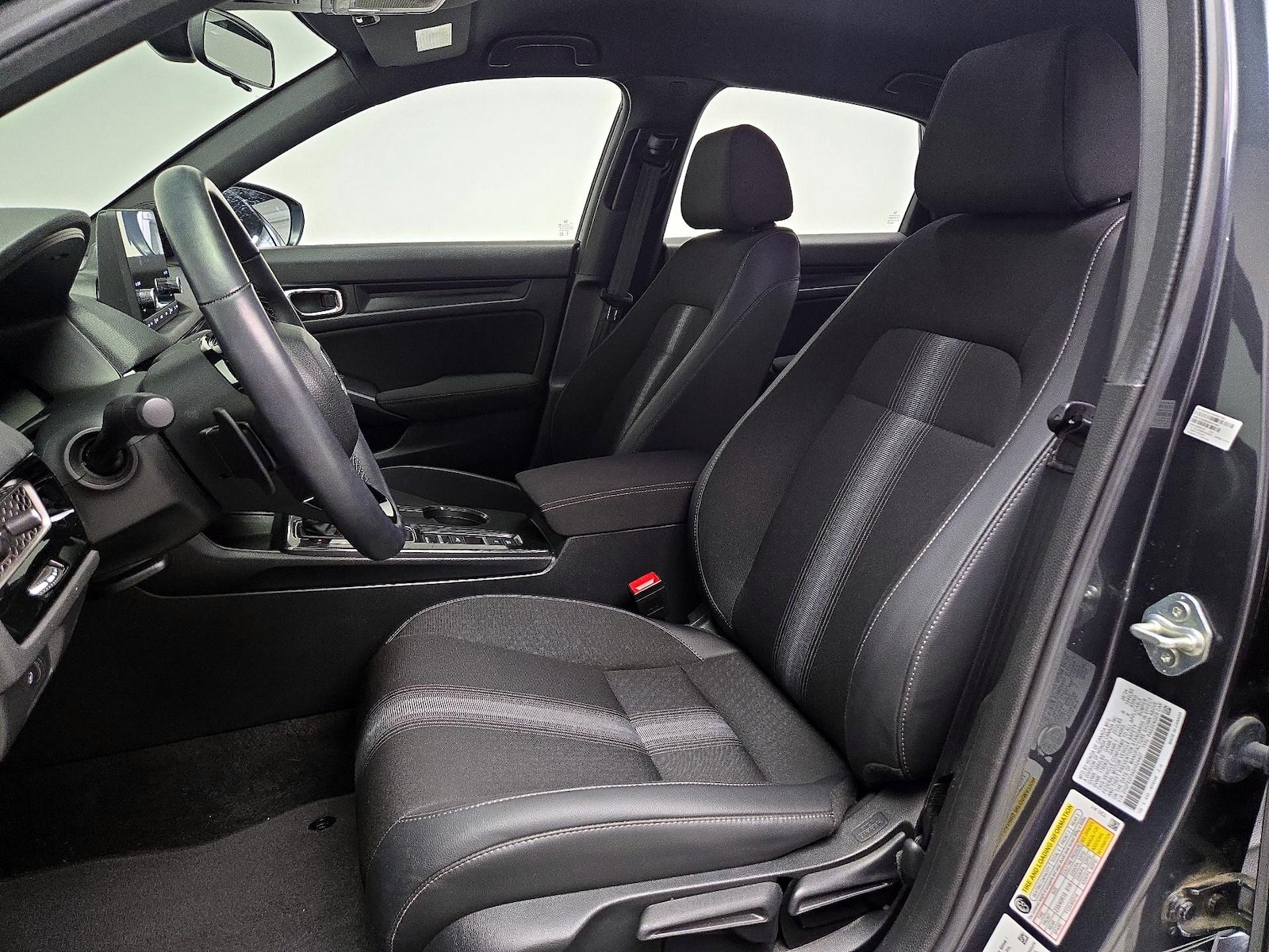 2025 Honda Civic Sport - Photo 12
