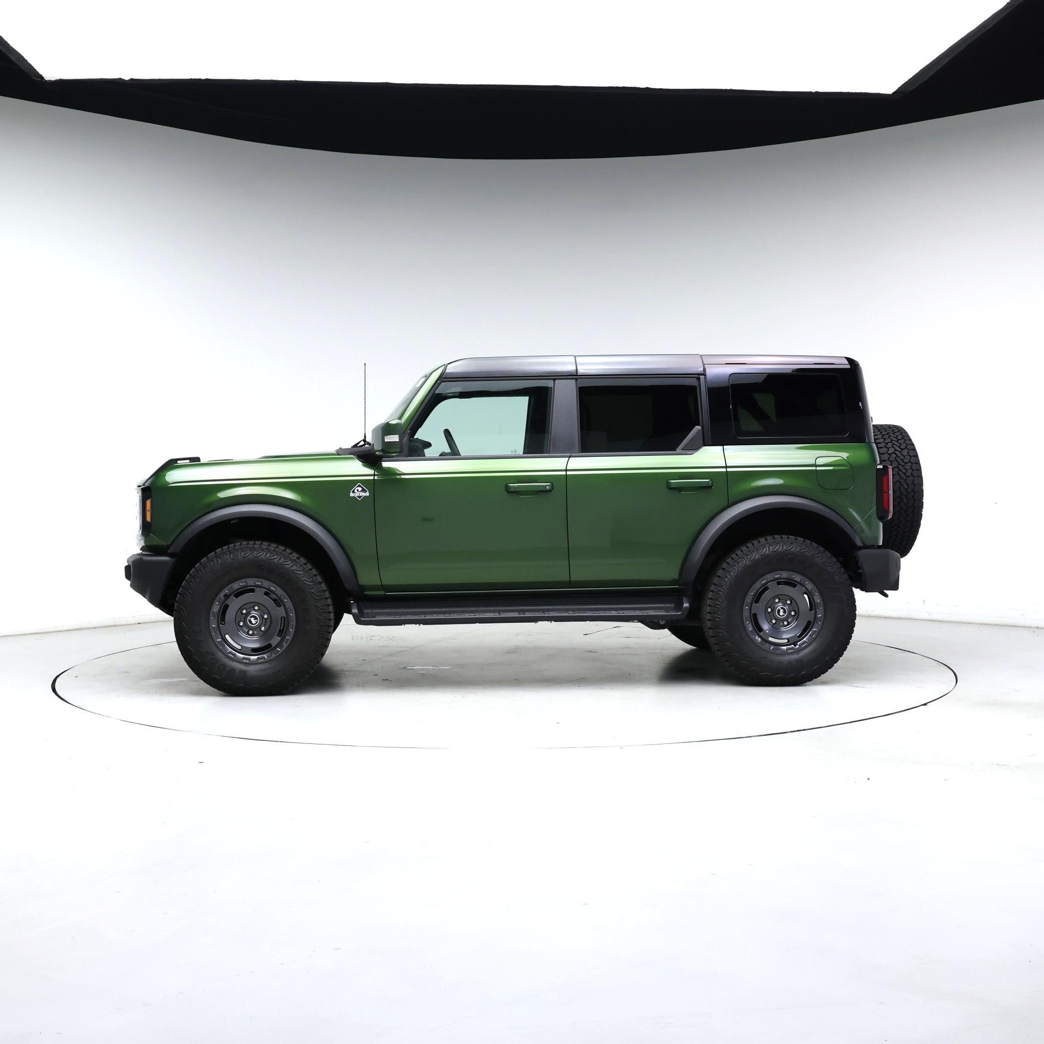 Thumbnail: 2025 Ford Bronco - 3