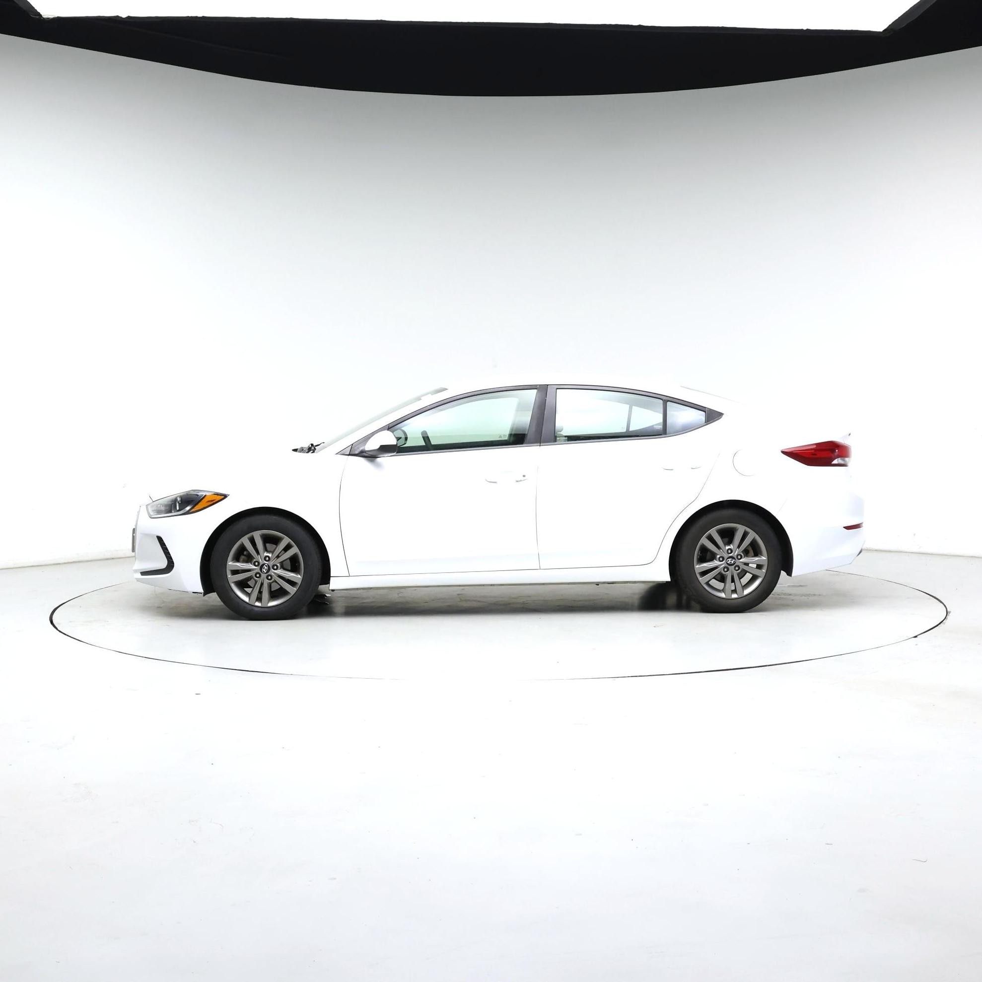 Thumbnail: 2018 Hyundai Elantra - 3
