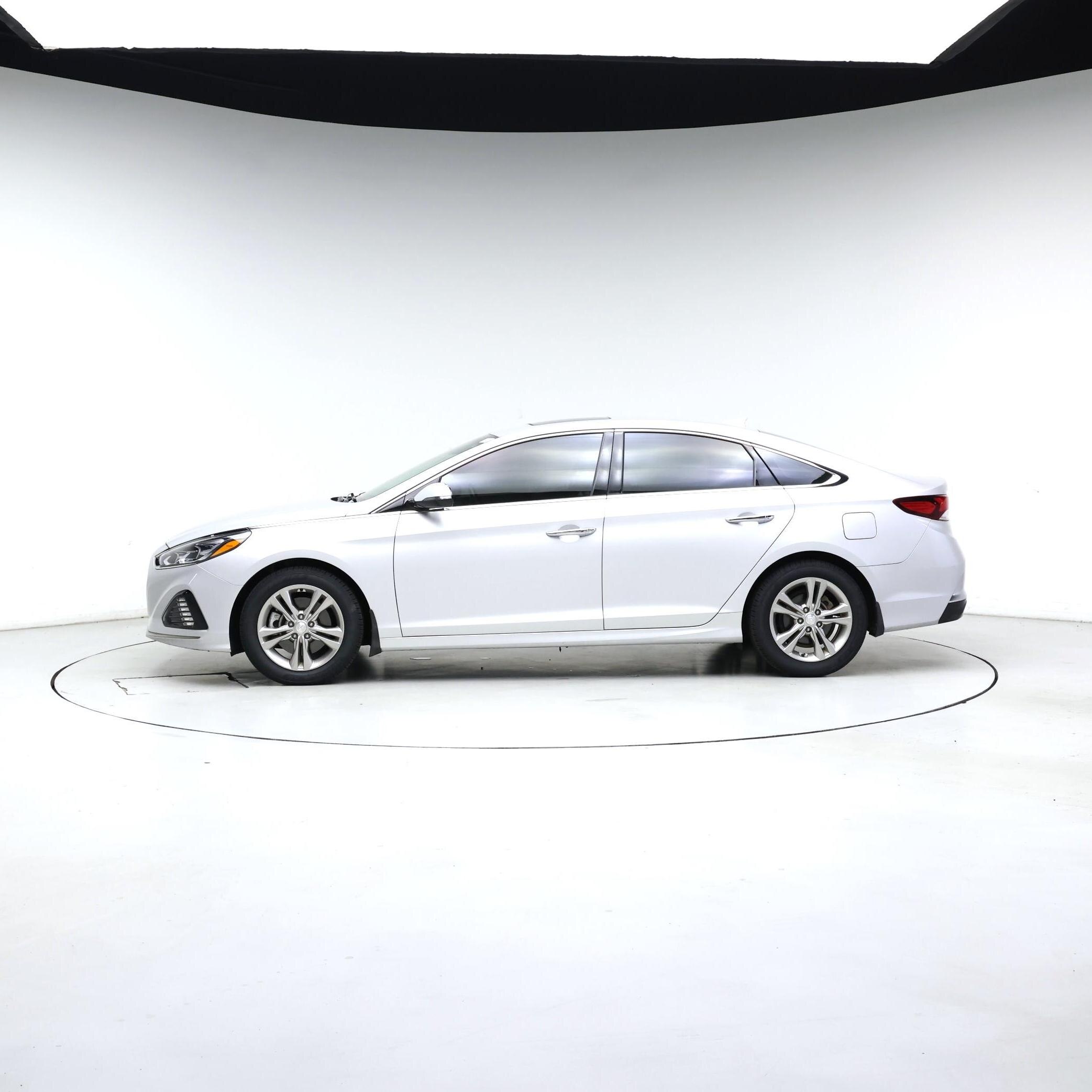 Thumbnail: 2019 Hyundai Sonata - 3