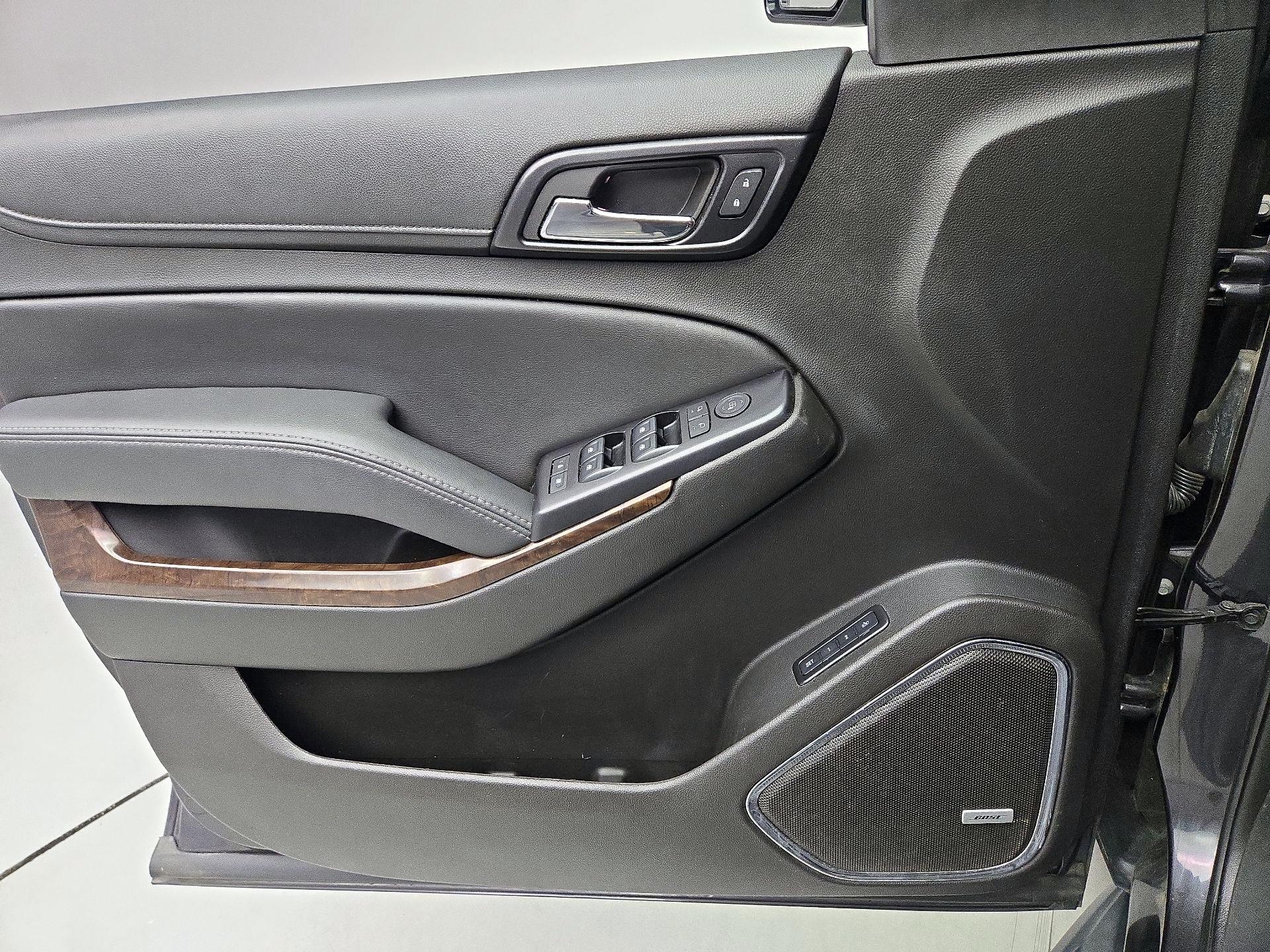 Thumbnail: 2018 Chevrolet Tahoe - 12