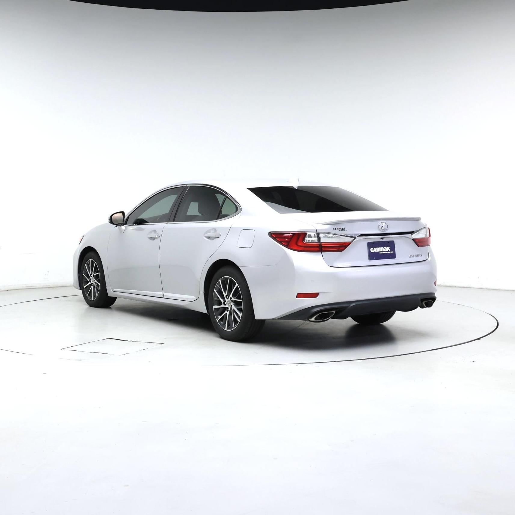 Thumbnail: 2017 Lexus ES - 2