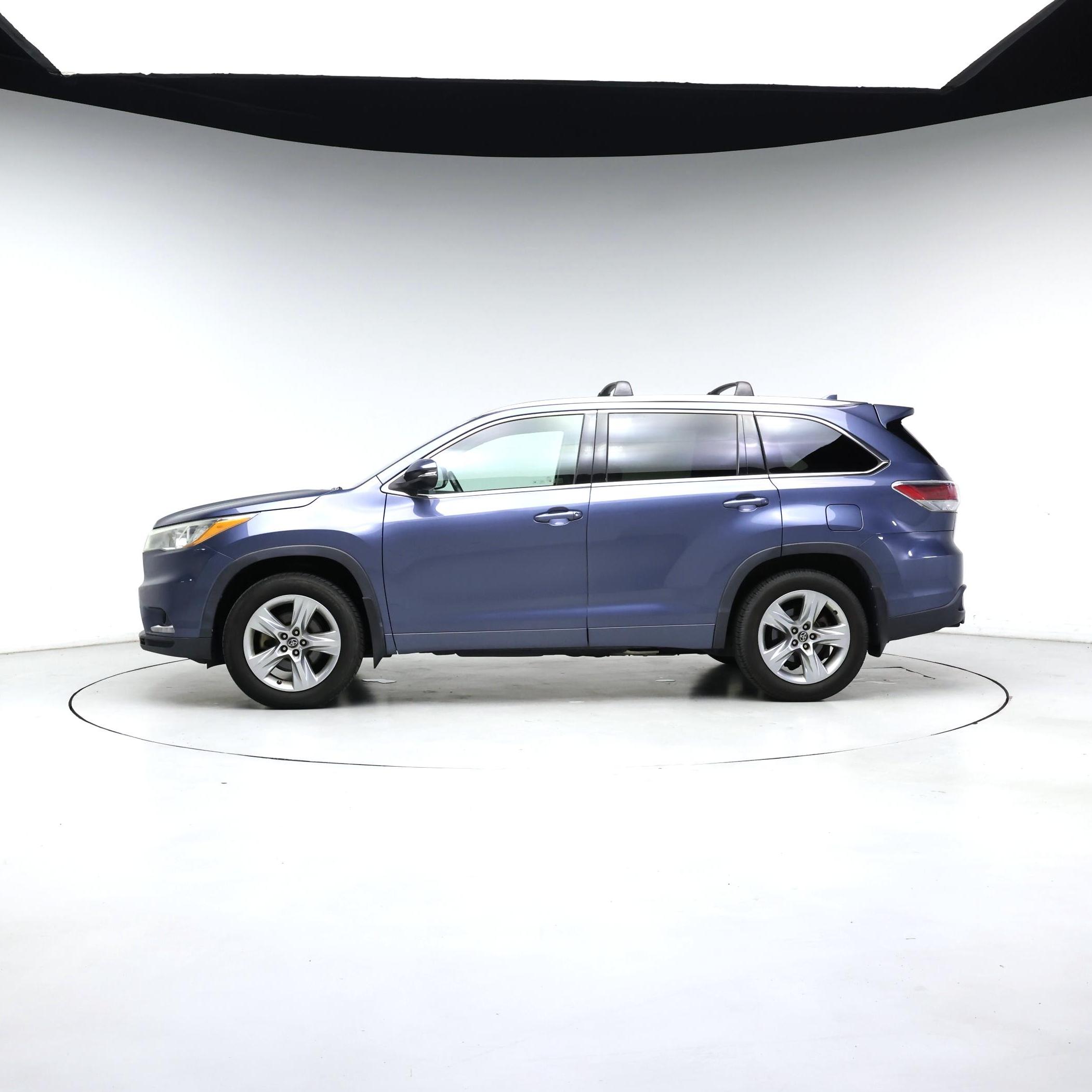 Thumbnail: 2016 Toyota Highlander - 3