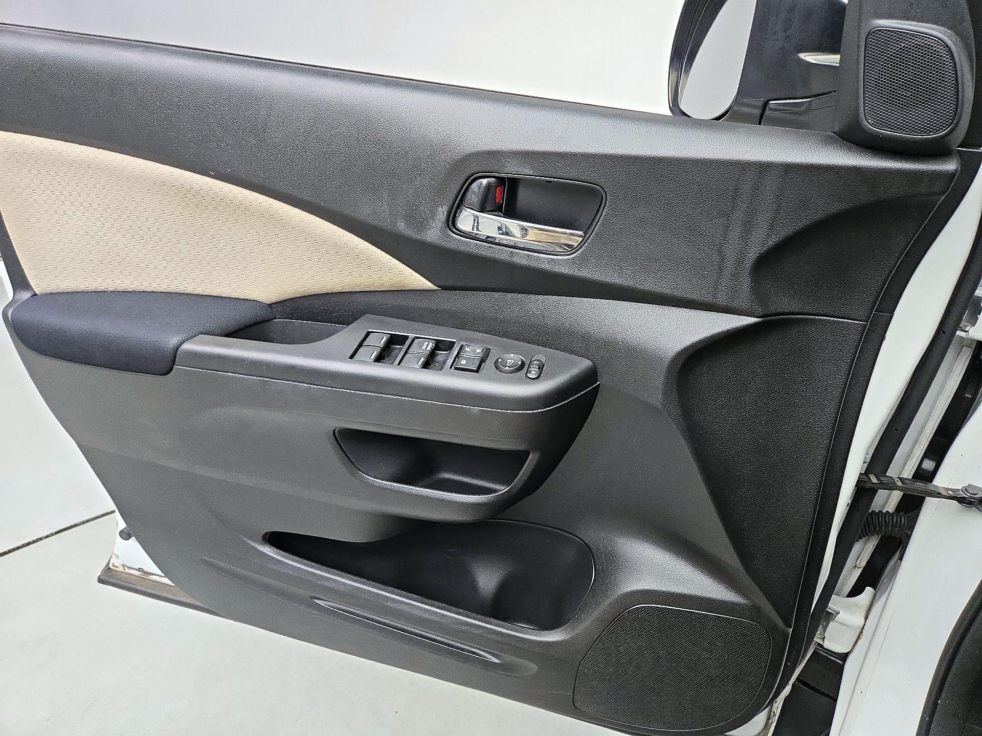 Thumbnail: 2015 Honda CR-V - 12