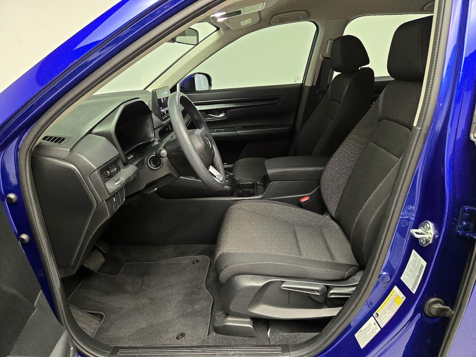 2024 Honda CR-V LX - Photo 12