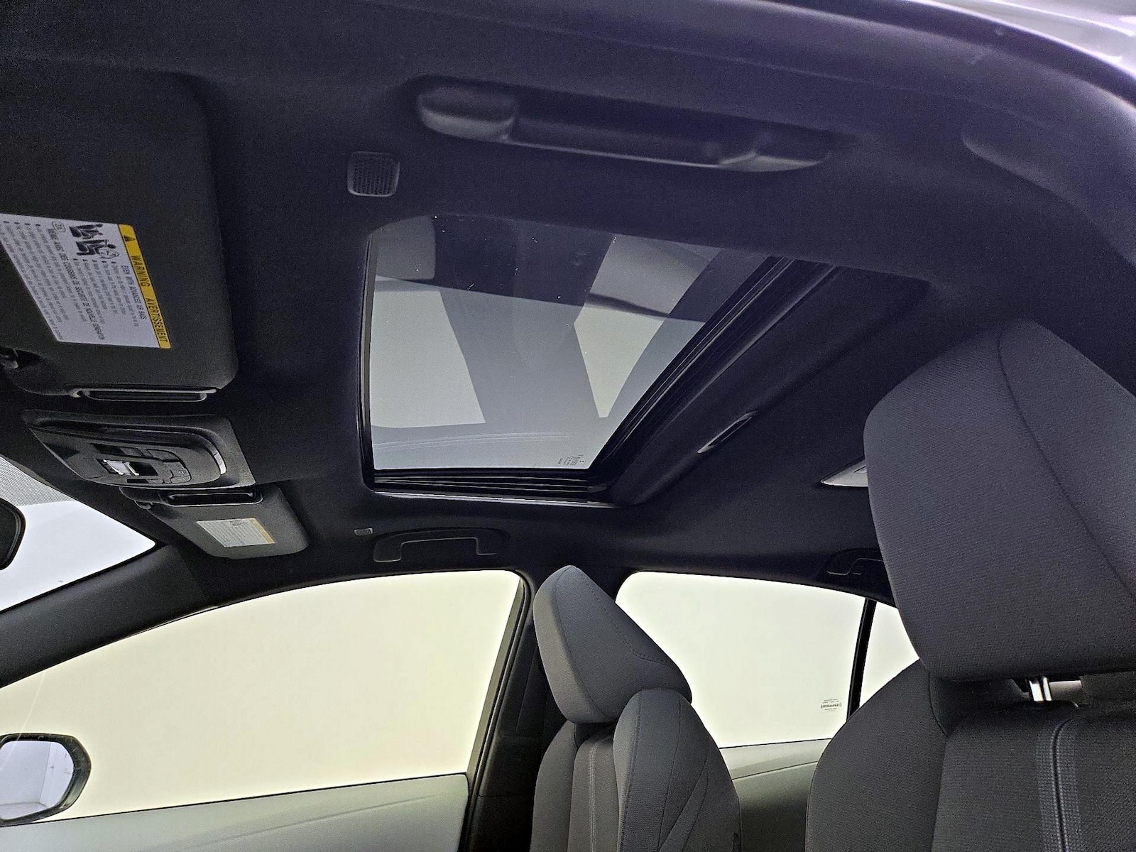 Sunroof(s) & Overhead Airbags