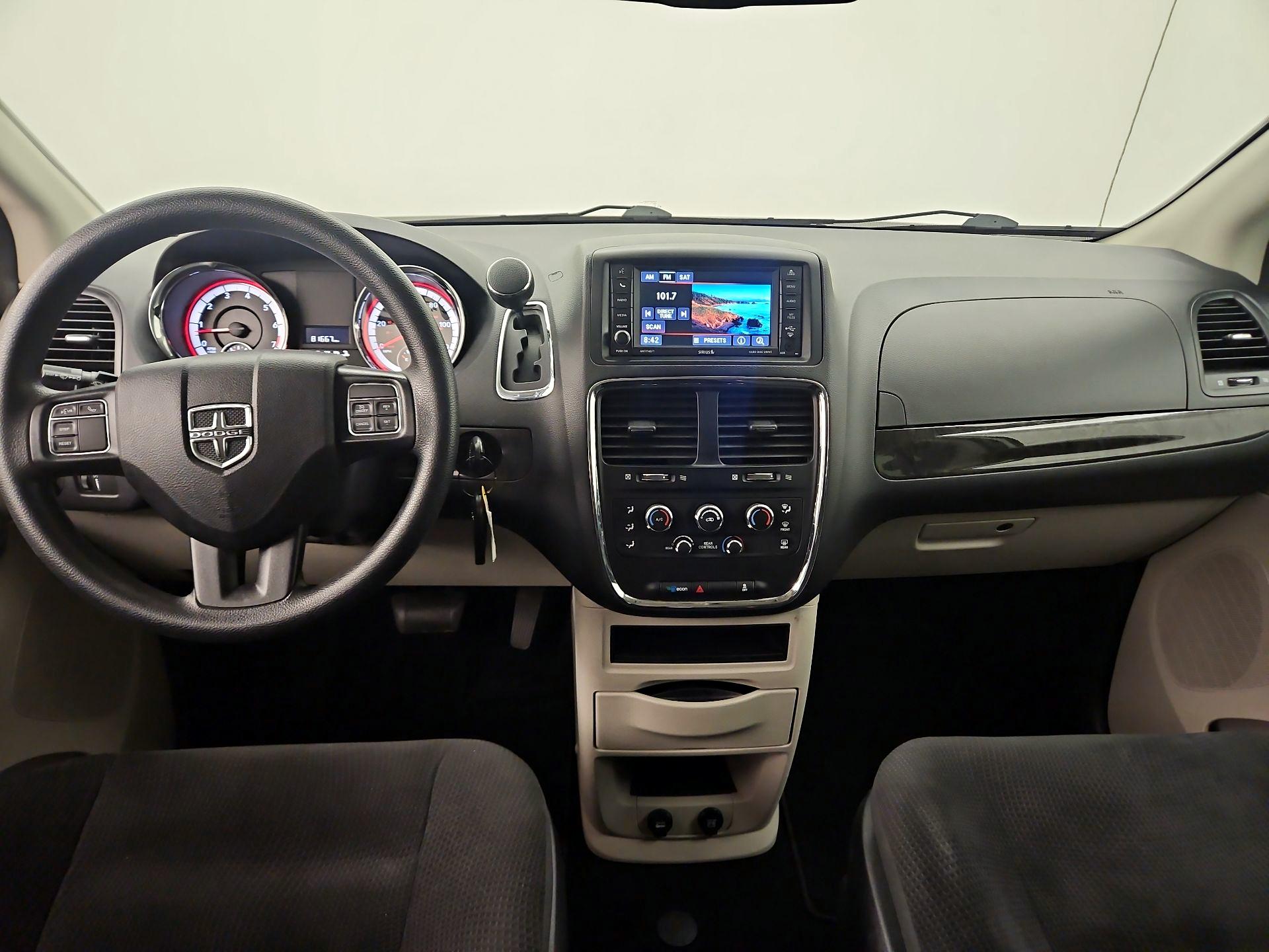 Thumbnail: 2019 Dodge Grand Caravan - 9