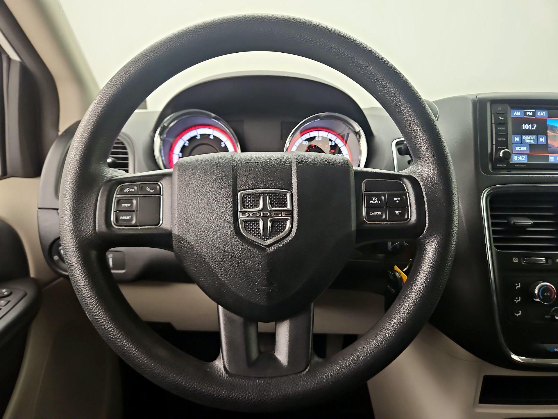 Thumbnail: 2019 Dodge Grand Caravan - 10