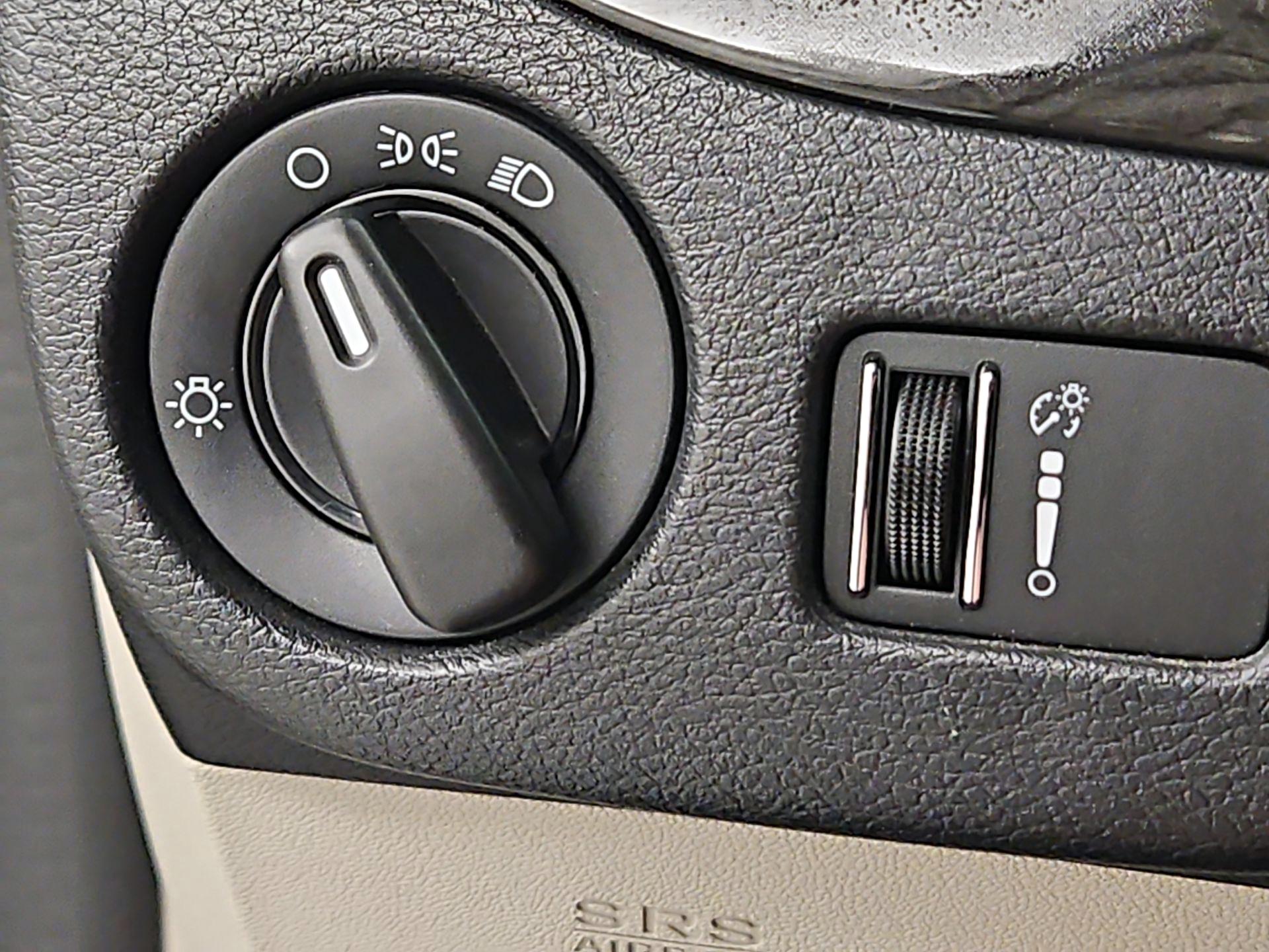 Thumbnail: 2019 Dodge Grand Caravan - 13